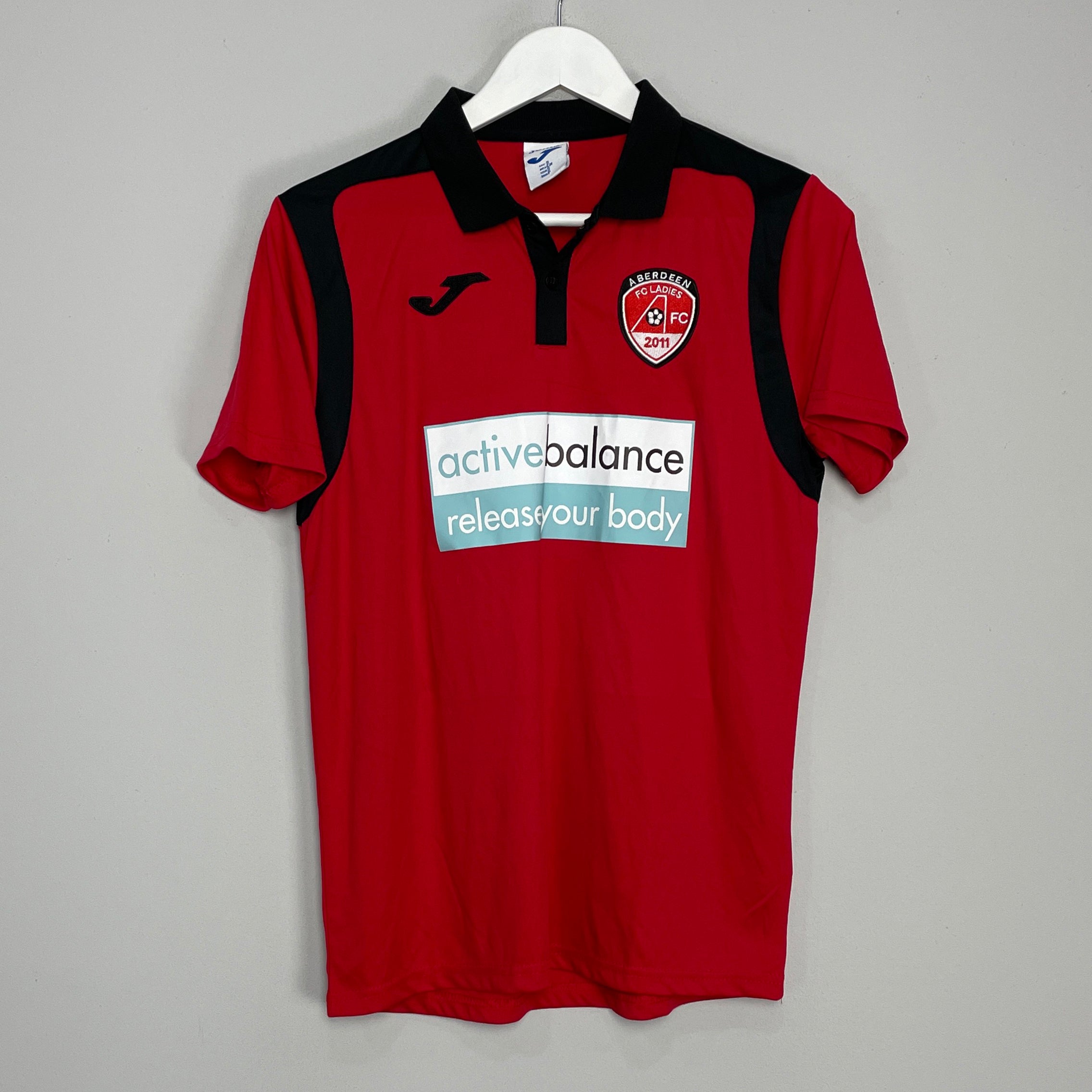 Shop 2016/17 ABERDEEN LADIES TRAINING SHIRT (S) JOMA, classic football shirts, vintage football shirts & retro soccer jerseys at Cult Kits