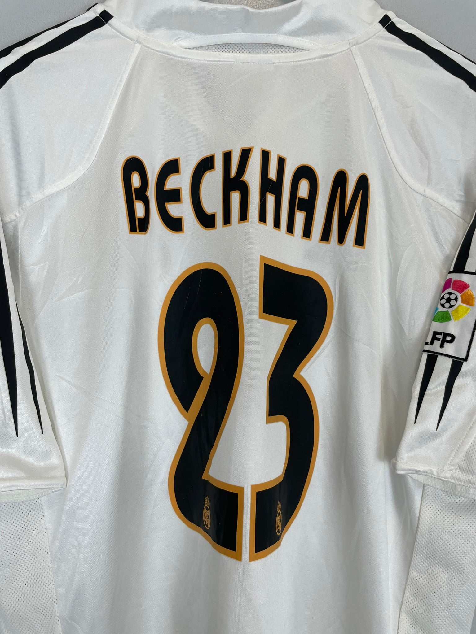 Shop 2004/05 REAL MADRID BECKHAM #23 HOME SHIRT (XL) ADIDAS, classic football shirts, vintage football shirts & retro soccer jerseys at Cult Kits