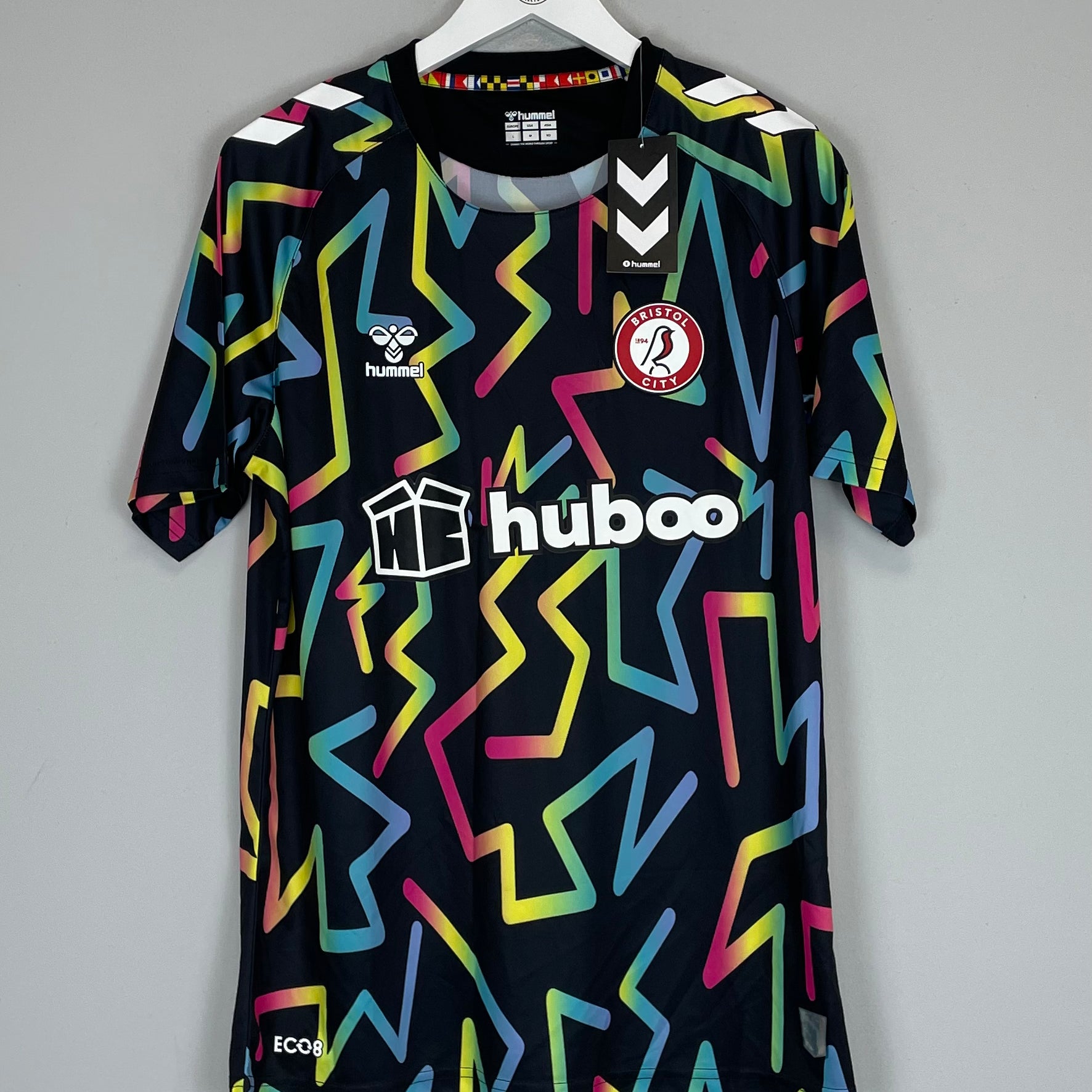 Shop 2022/23 BRISTOL CITY *BNWT* GK SHIRT (L) HUMMEL, classic football shirts, vintage football shirts & retro soccer jerseys at Cult Kits