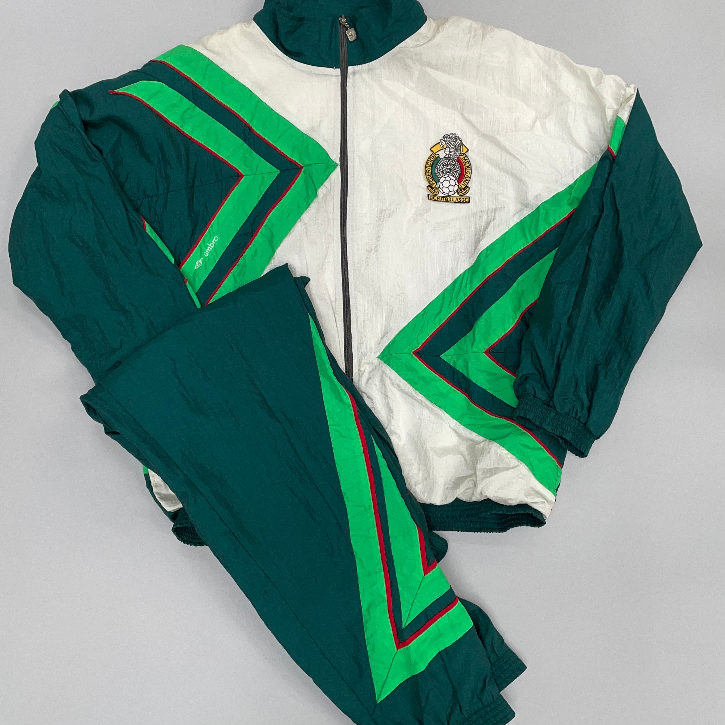 Shop 1993/94 MEXICO FULL TRACKSUIT (XL) UMBRO, classic football shirts, vintage football shirts & retro soccer jerseys at Cult Kits