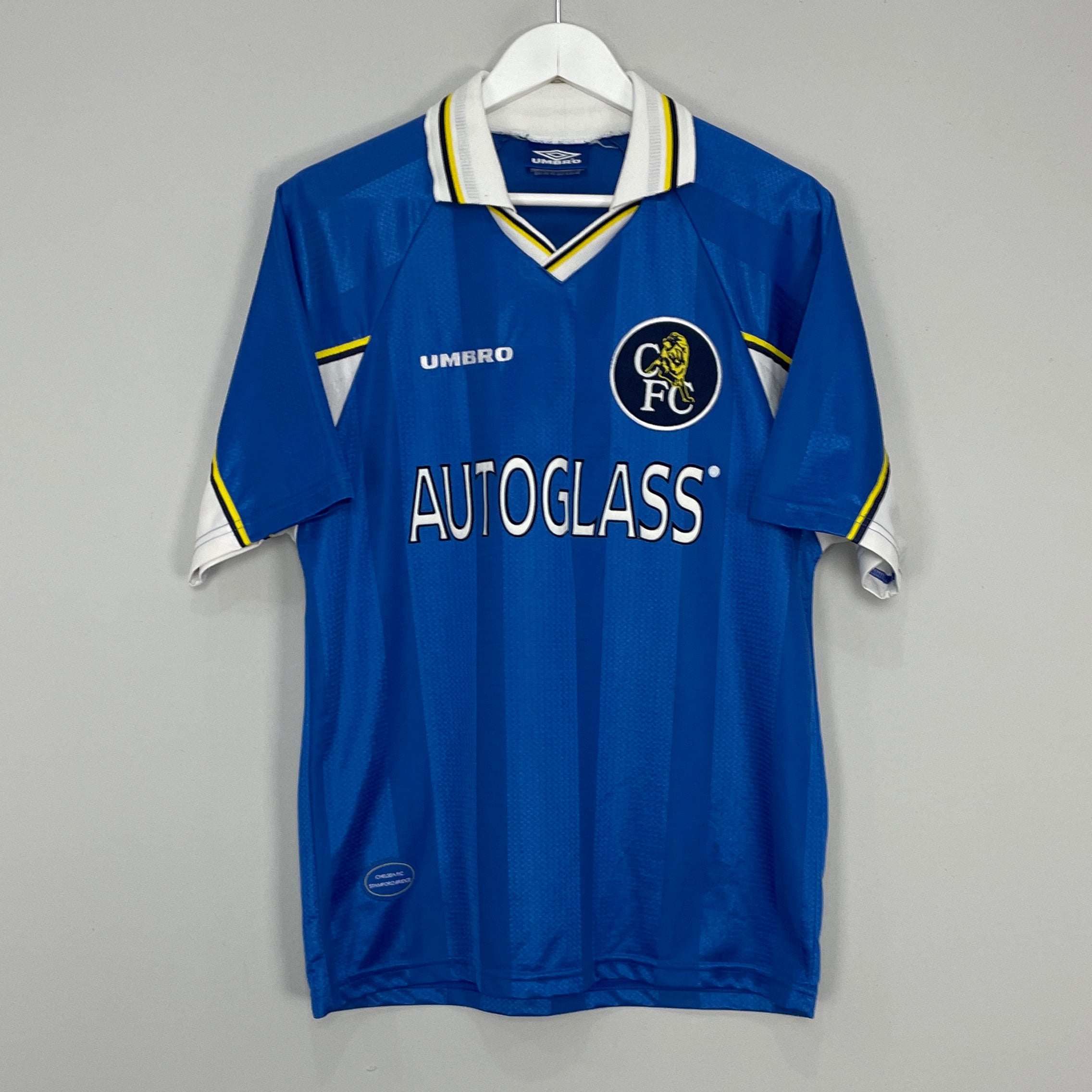 Shop 1997/99 CHELSEA HOME SHIRT (M) UMBRO, classic football shirts, vintage football shirts & retro soccer jerseys at Cult Kits