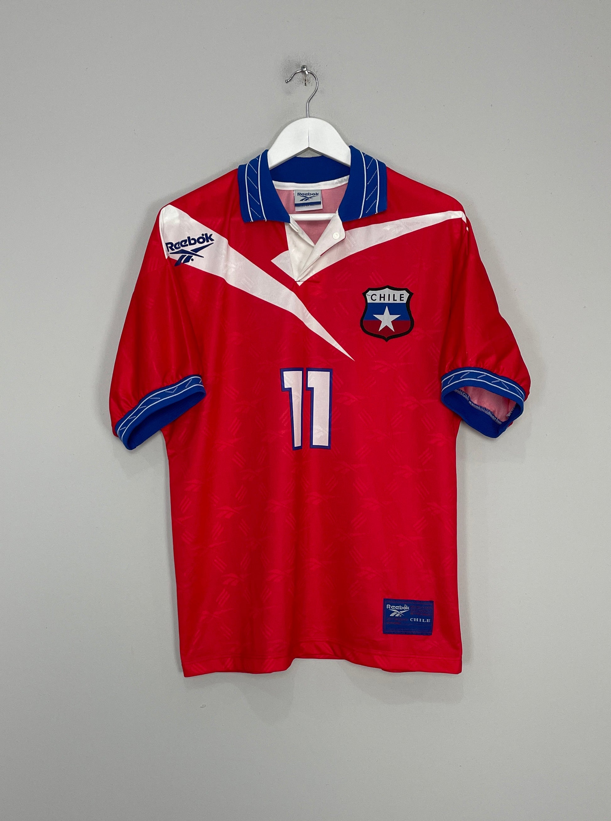 Image of the Chile shirt from the 1997/99 season