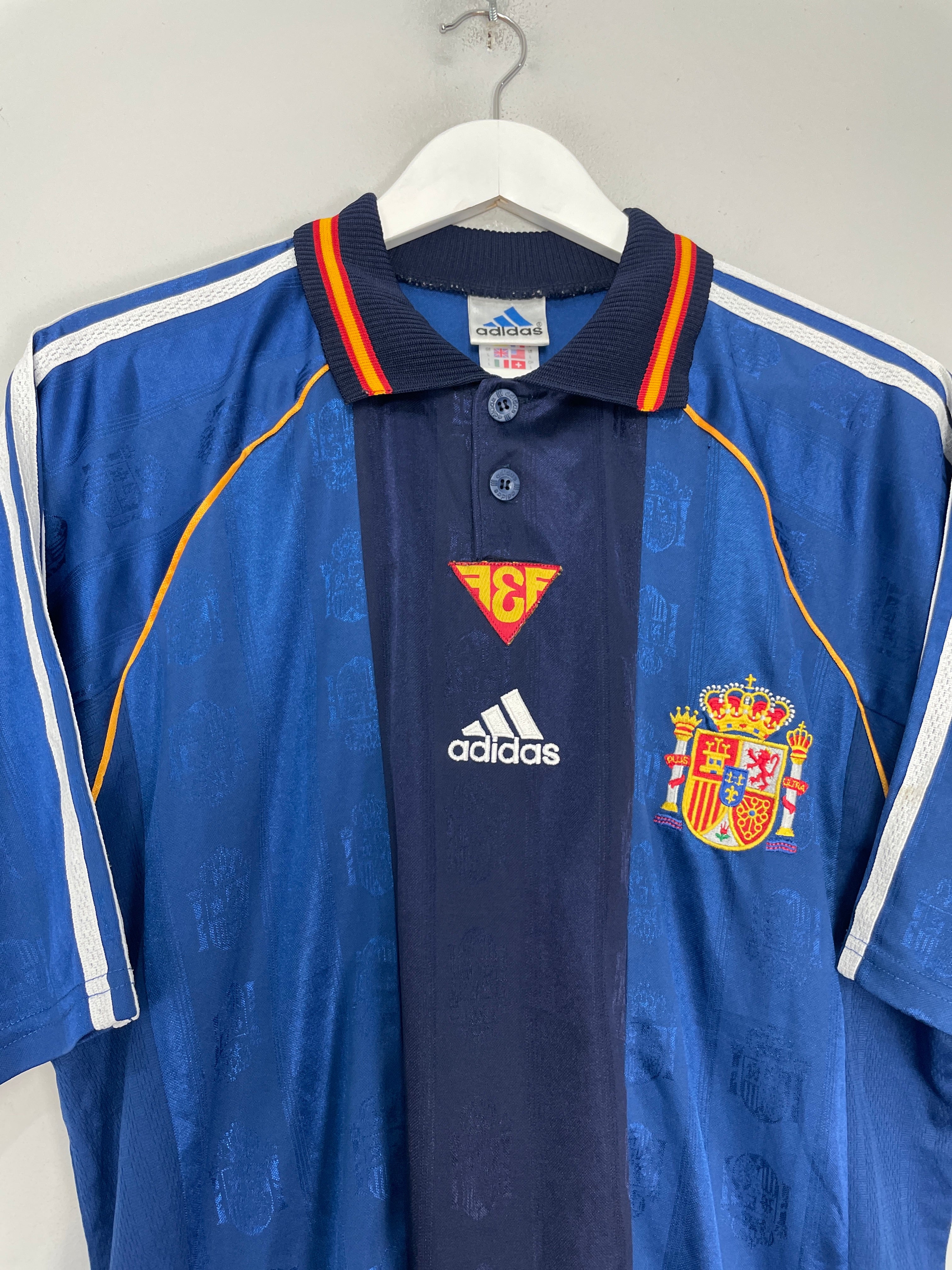 Shop 1998/99 SPAIN AWAY SHIRT (L) ADIDAS, classic football shirts, vintage football shirts & retro soccer jerseys at Cult Kits