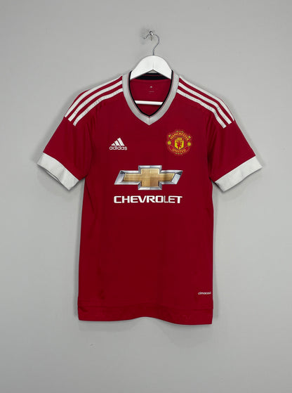 Image of the Manchester United shirt from the 2015/16 season