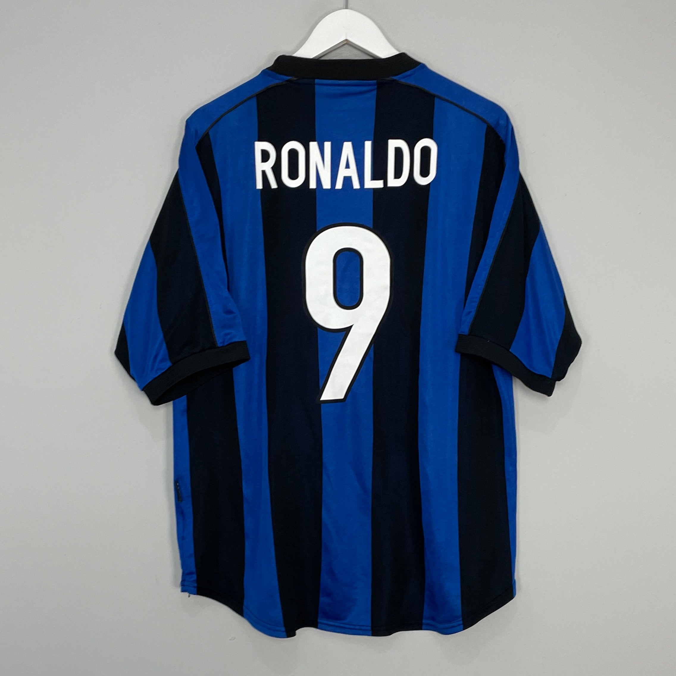 Shop 1999/00 INTER MILAN RONALDO #9 HOME SHIRT (L) NIKE, classic football shirts, vintage football shirts & retro soccer jerseys at Cult Kits