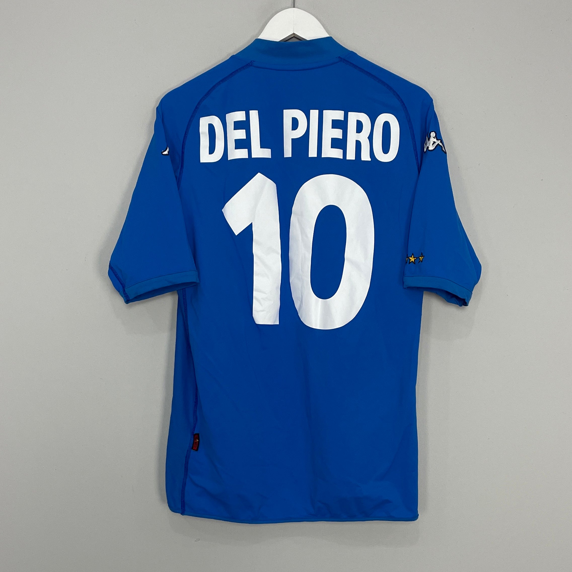 Shop 2002 ITALY DEL PIERO #10 HOME SHIRT (XXL) KAPPA, classic football shirts, vintage football shirts & retro soccer jerseys at Cult Kits