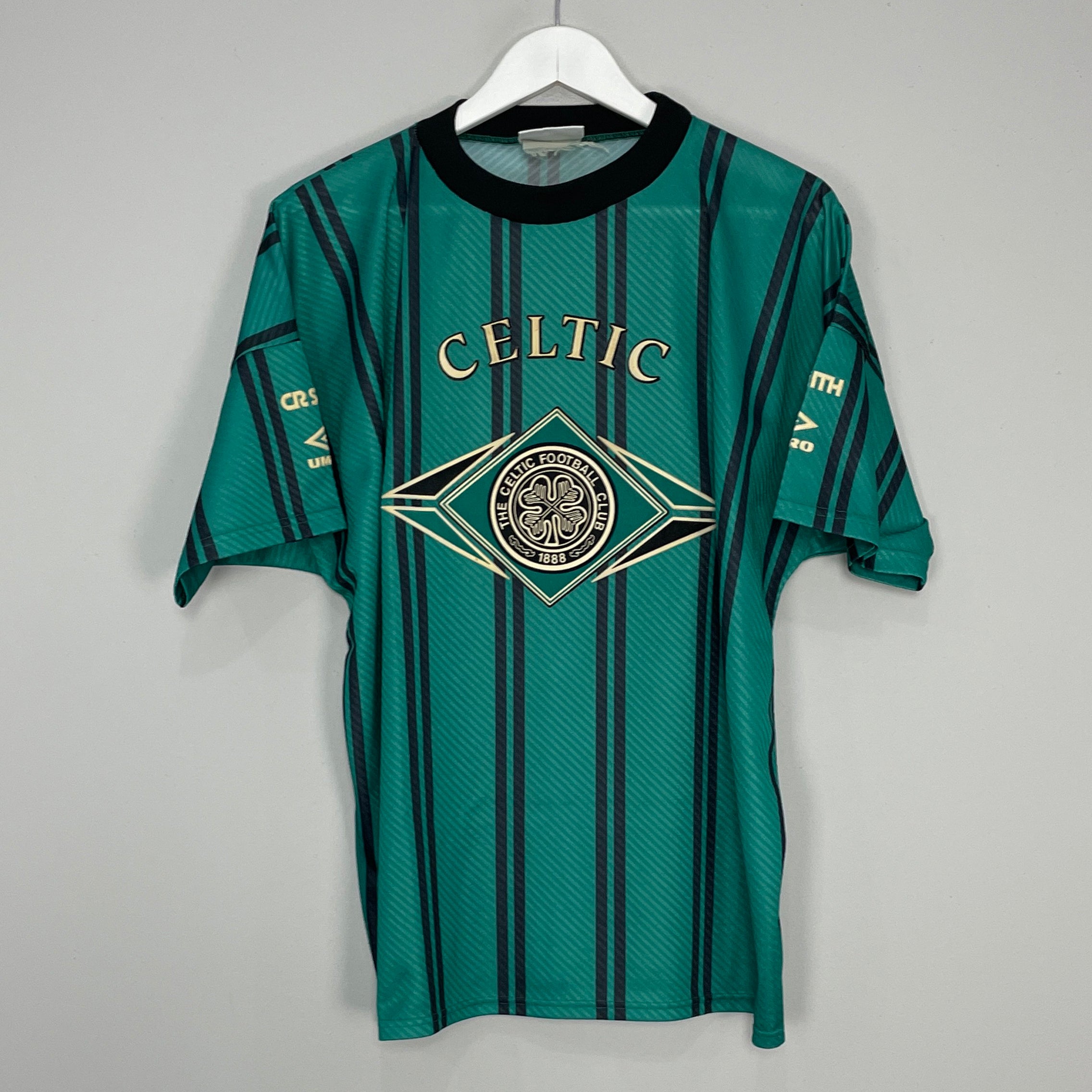 Shop 1994/96 CELTIC TRAINING SHIRT (M) UMBRO, classic football shirts, vintage football shirts & retro soccer jerseys at Cult Kits