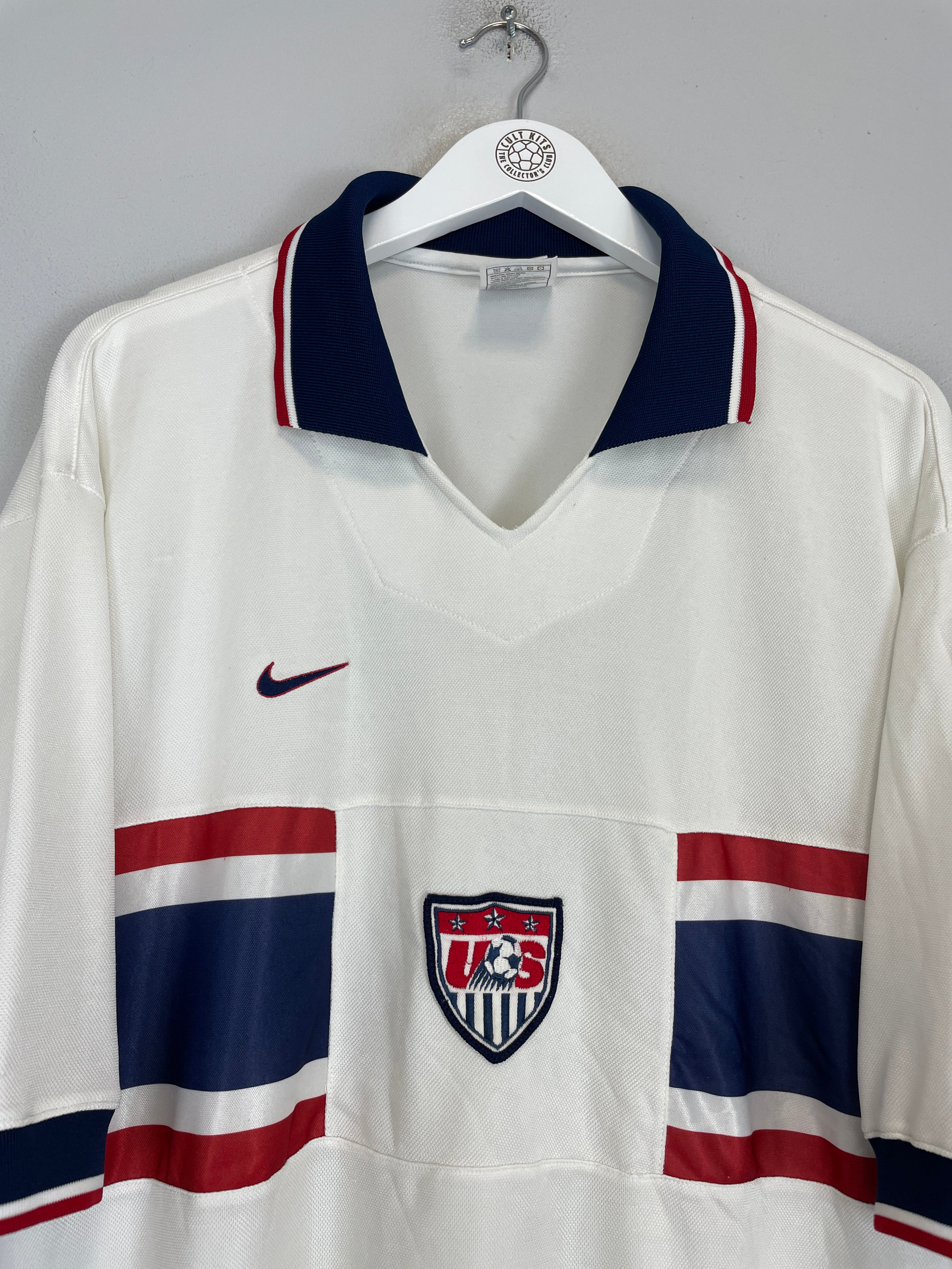 Shop 1995/98 USA HOME SHIRT (L) NIKE, classic football shirts, vintage football shirts & retro soccer jerseys at Cult Kits
