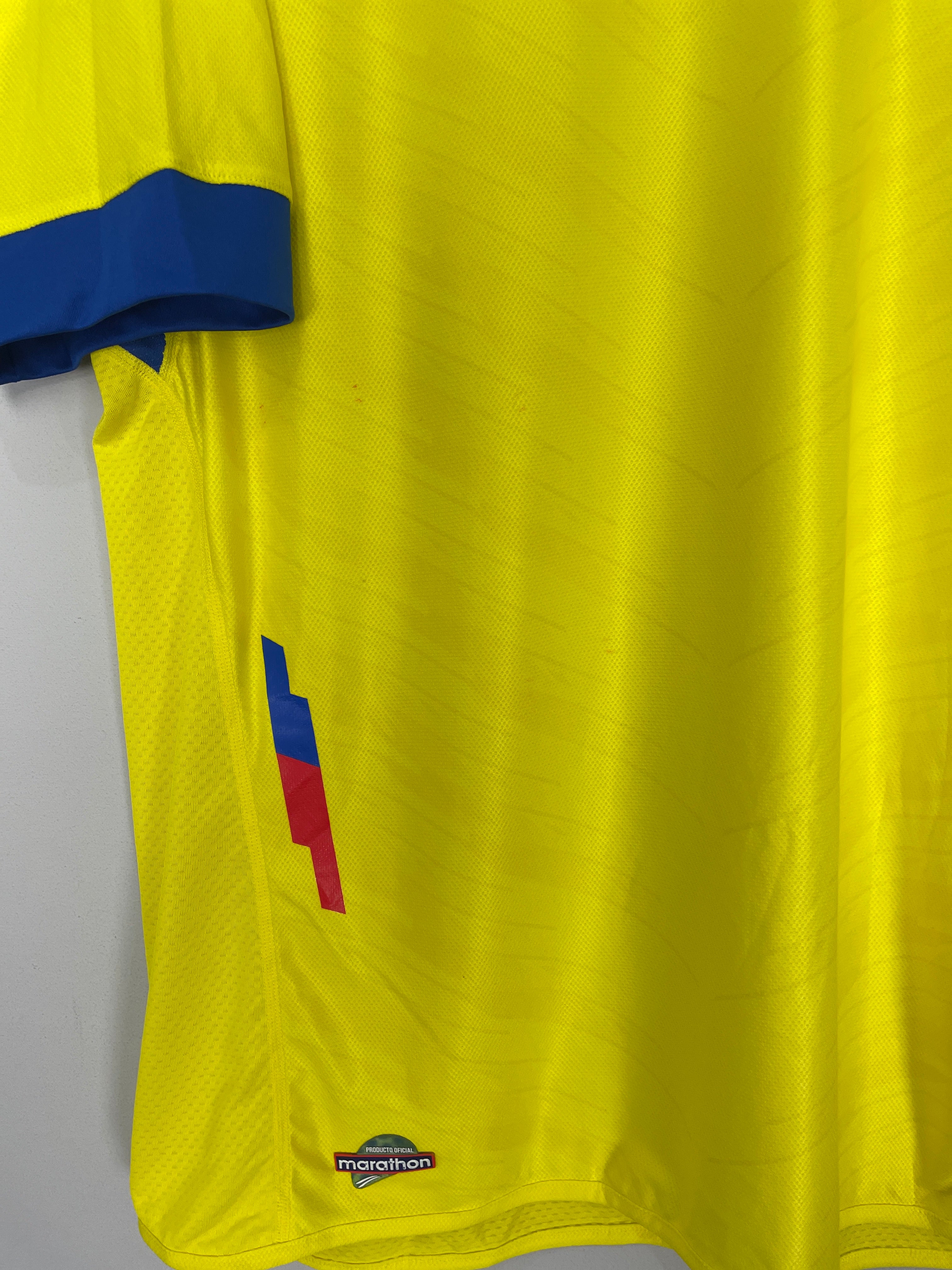 Shop 2014/15 ECUADOR HOME SHIRT (XXL) MARATHON, classic football shirts, vintage football shirts & retro soccer jerseys at Cult Kits