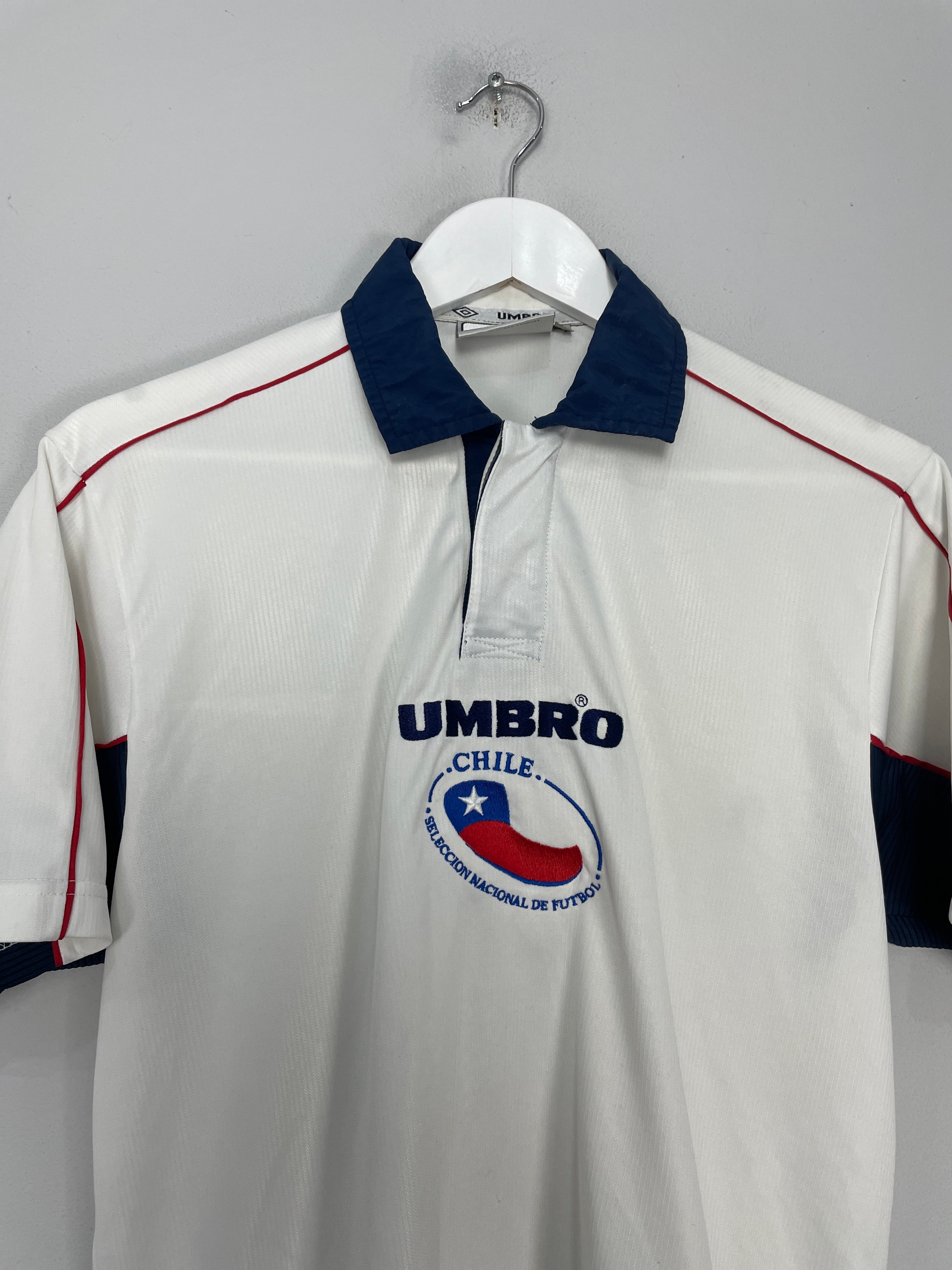 Shop 2000/02 CHILE AWAY SHIRT (S) UMBRO, classic football shirts, vintage football shirts & retro soccer jerseys at Cult Kits