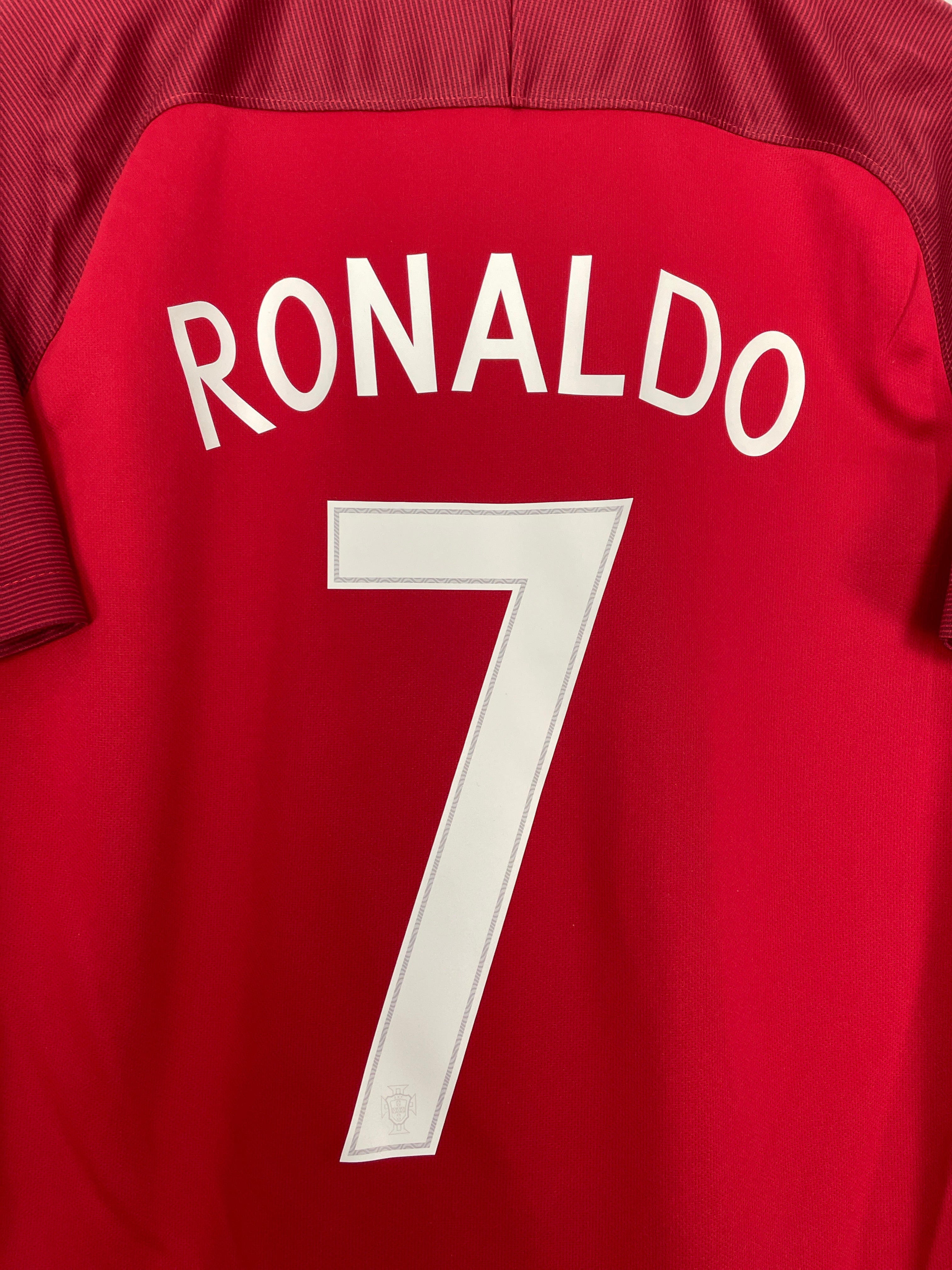 Shop 2016/17 PORTUGAL RONALDO #7 HOME SHIRT (M) NIKE, classic football shirts, vintage football shirts & retro soccer jerseys at Cult Kits