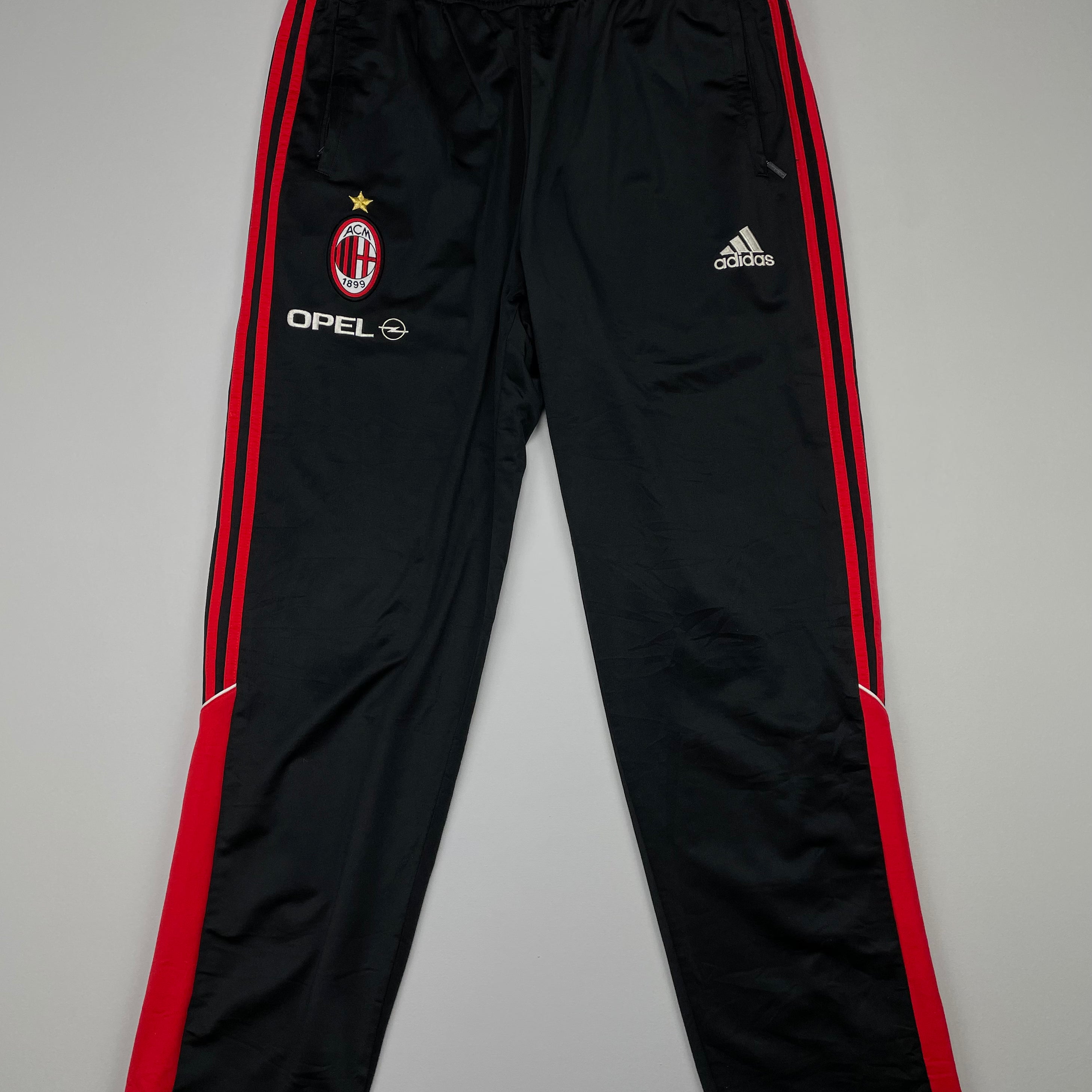 Shop 2005 AC MILAN TRACKSUIT BOTTOMS (XL) ADIDAS, classic football shirts, vintage football shirts & retro soccer jerseys at Cult Kits