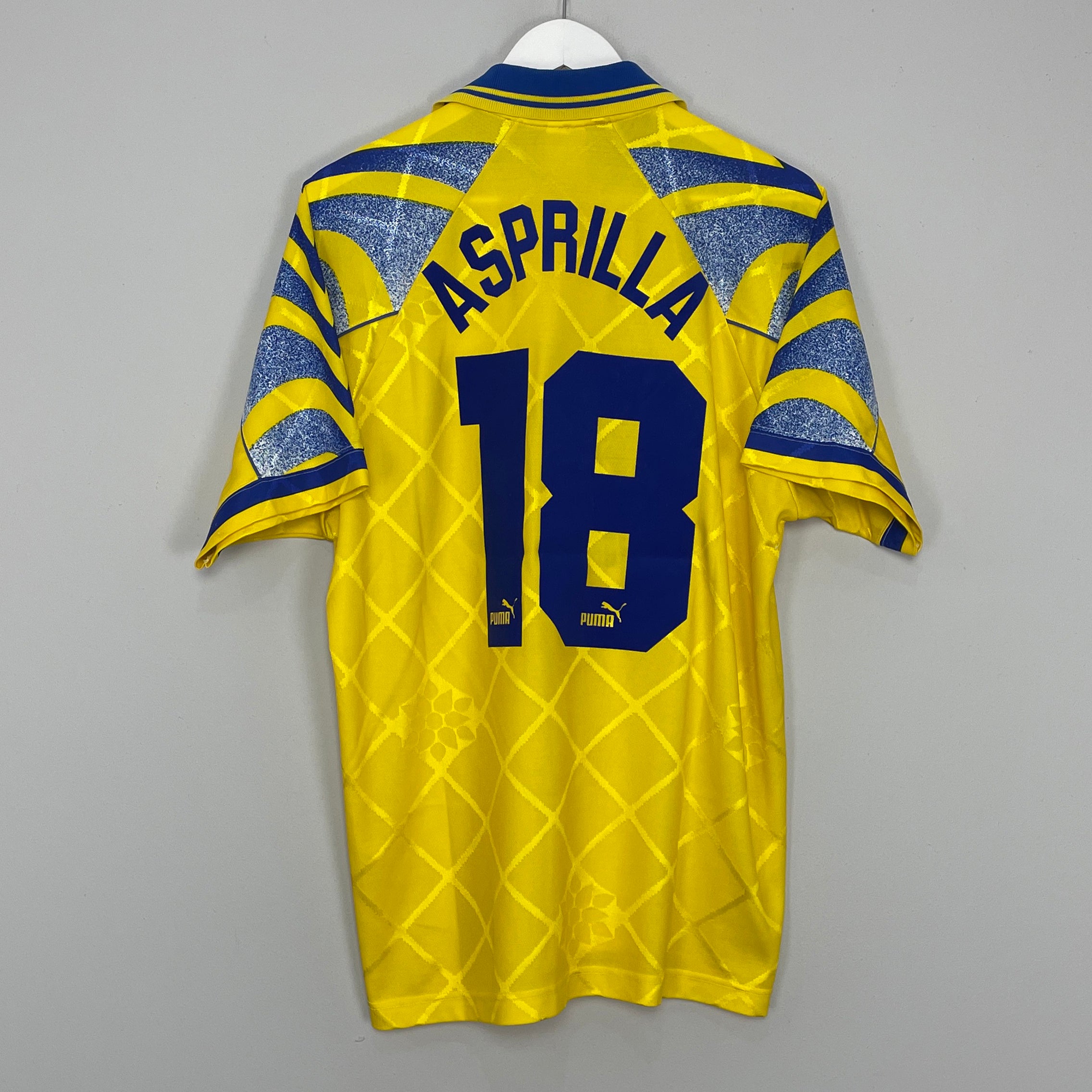 Shop 1995/97 PARMA ASPRILLA #18 HOME SHIRT (M) PUMA, classic football shirts, vintage football shirts & retro soccer jerseys at Cult Kits