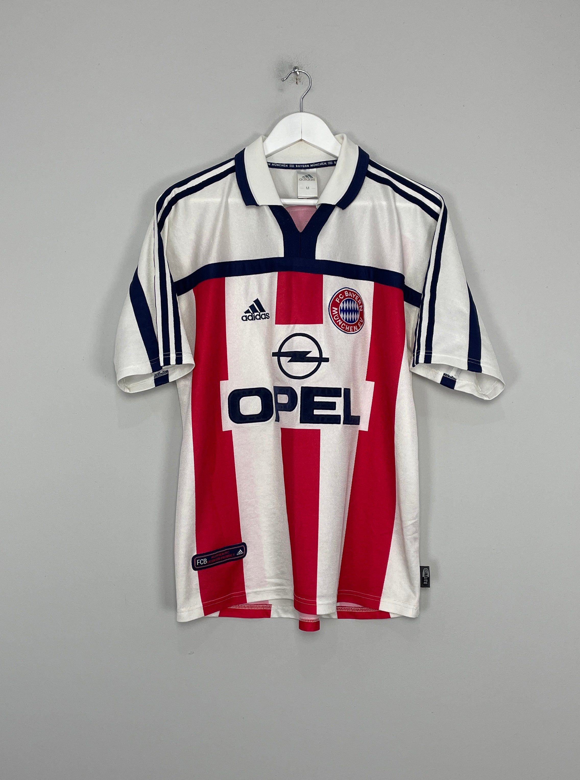 Shop 2000/02 BAYERN MUNICH AWAY SHIRT (M) ADIDAS, classic football shirts, vintage football shirts & retro soccer jerseys at Cult Kits