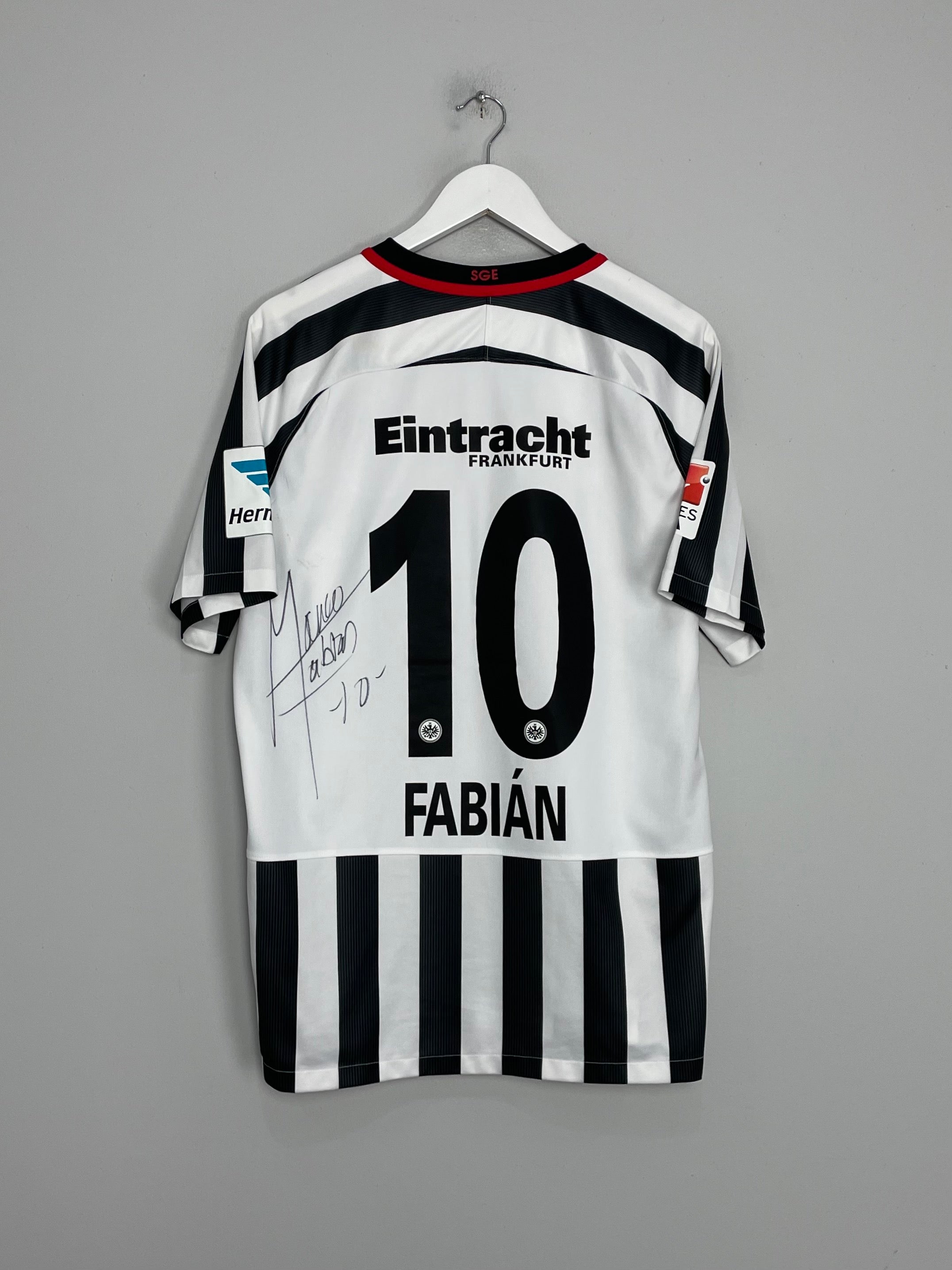 Shop 2016/17 EINTRACHT FRANKFURT FABIAN #10 *SIGNED* HOME SHIRT (L) NIKE, classic football shirts, vintage football shirts & retro soccer jerseys at Cult Kits