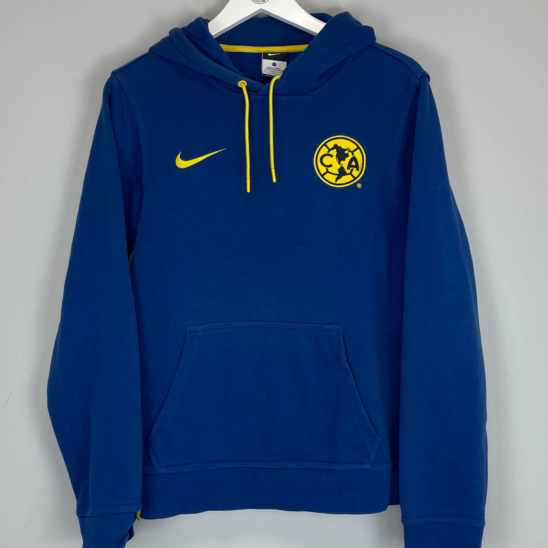 Shop 2014/15 CLUB AMERICA HOODIE (S) NIKE, classic football shirts, vintage football shirts & retro soccer jerseys at Cult Kits