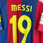 Shop 2006/07 BARCELONA MESSI #19 HOME SHIRT (L) NIKE BASIC, classic football shirts, vintage football shirts & retro soccer jerseys at Cult Kits