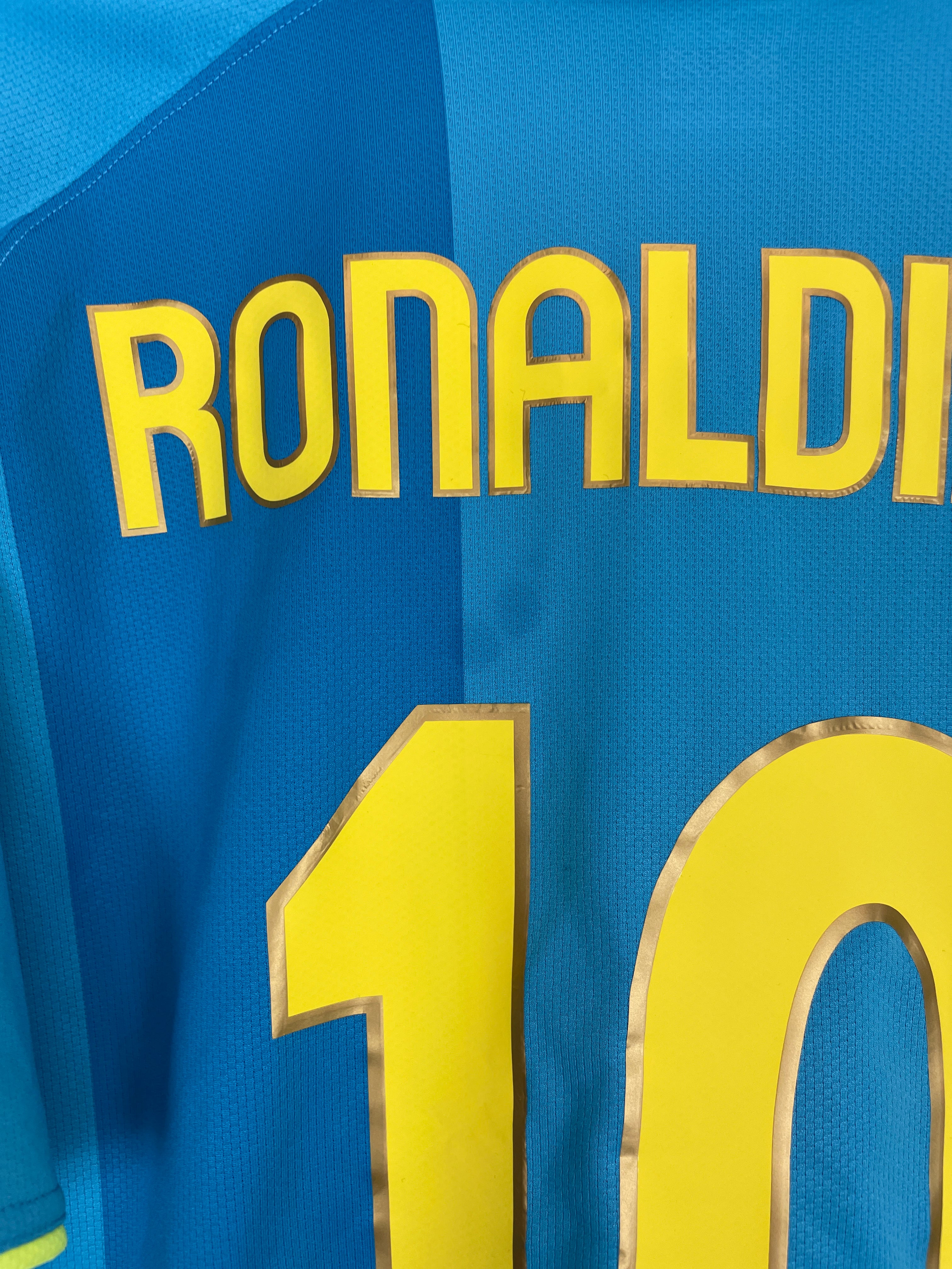 Shop 2007/08 BARCELONA RONALDINHO #10 AWAY SHIRT (L) NIKE, classic football shirts, vintage football shirts & retro soccer jerseys at Cult Kits