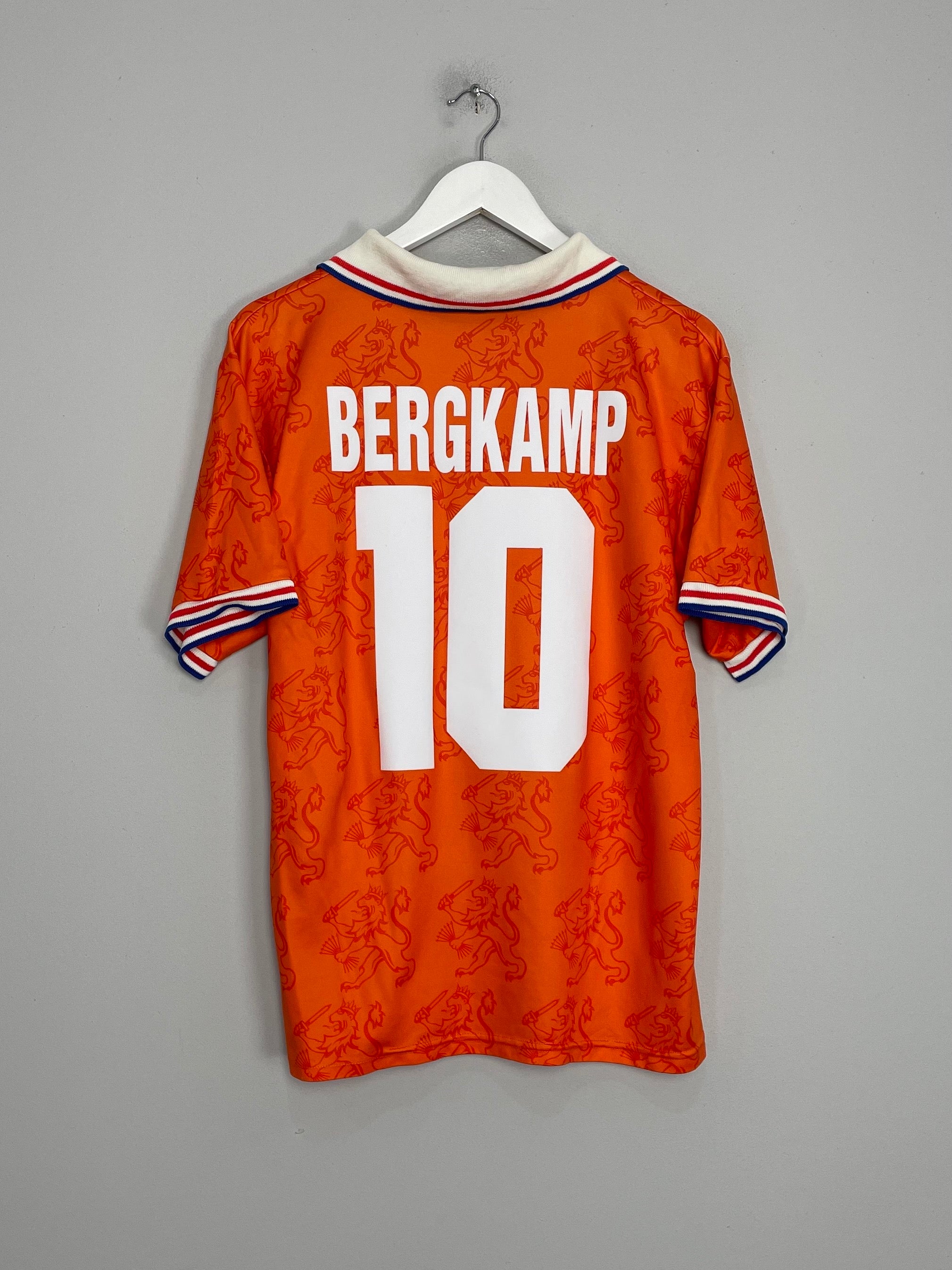 Shop 1994 NETHERLANDS BERGKAMP #10 HOME SHIRT (L) LOTTO, classic football shirts, vintage football shirts & retro soccer jerseys at Cult Kits