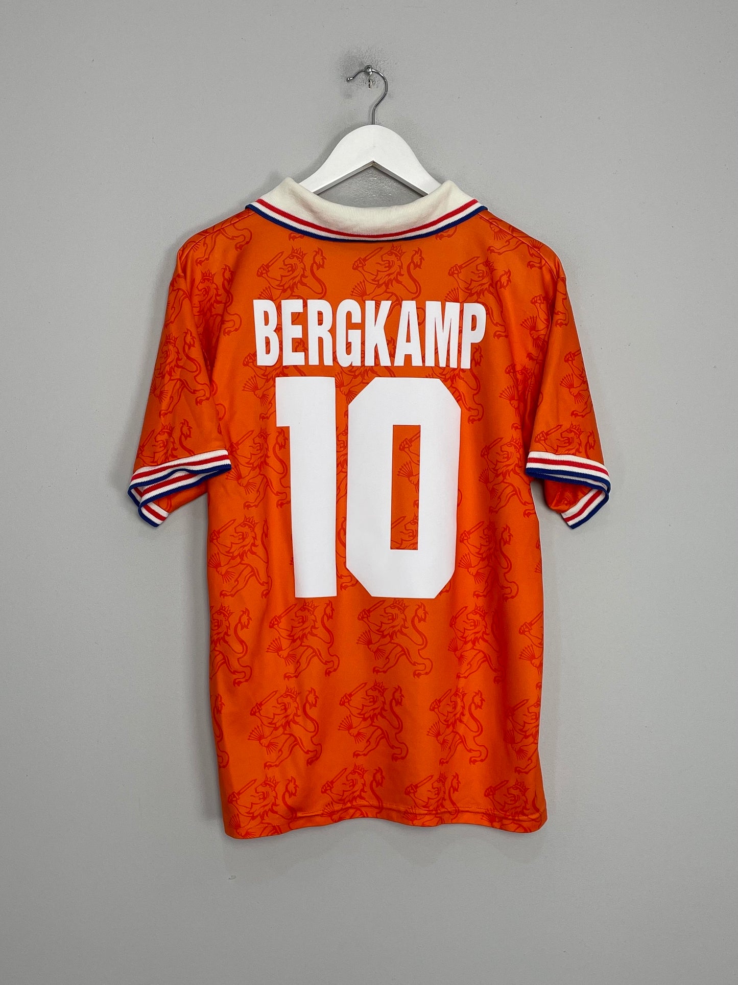 1994 NETHERLANDS BERGKAMP #10 *PLAYER ISSUE* HOME SHIRT (L) LOTTO