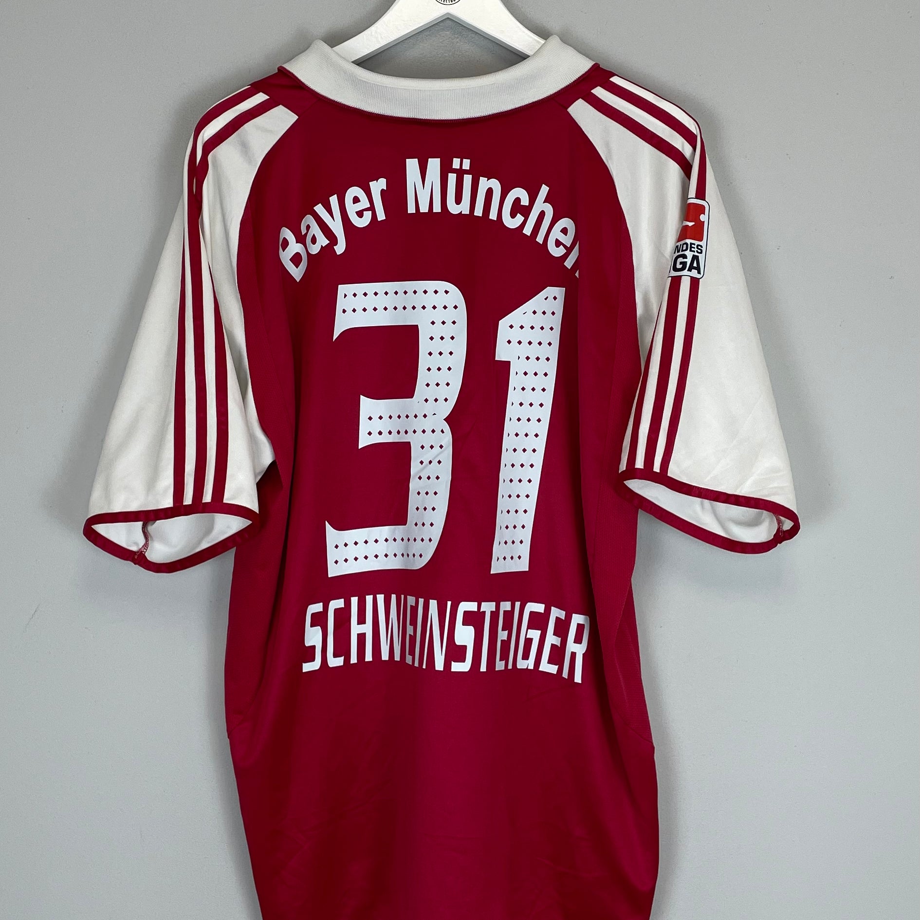 2003/04 BAYERN MUNICH SCHWEINSTEIGER #31 HOME SHIRT (XL) ADIDAS