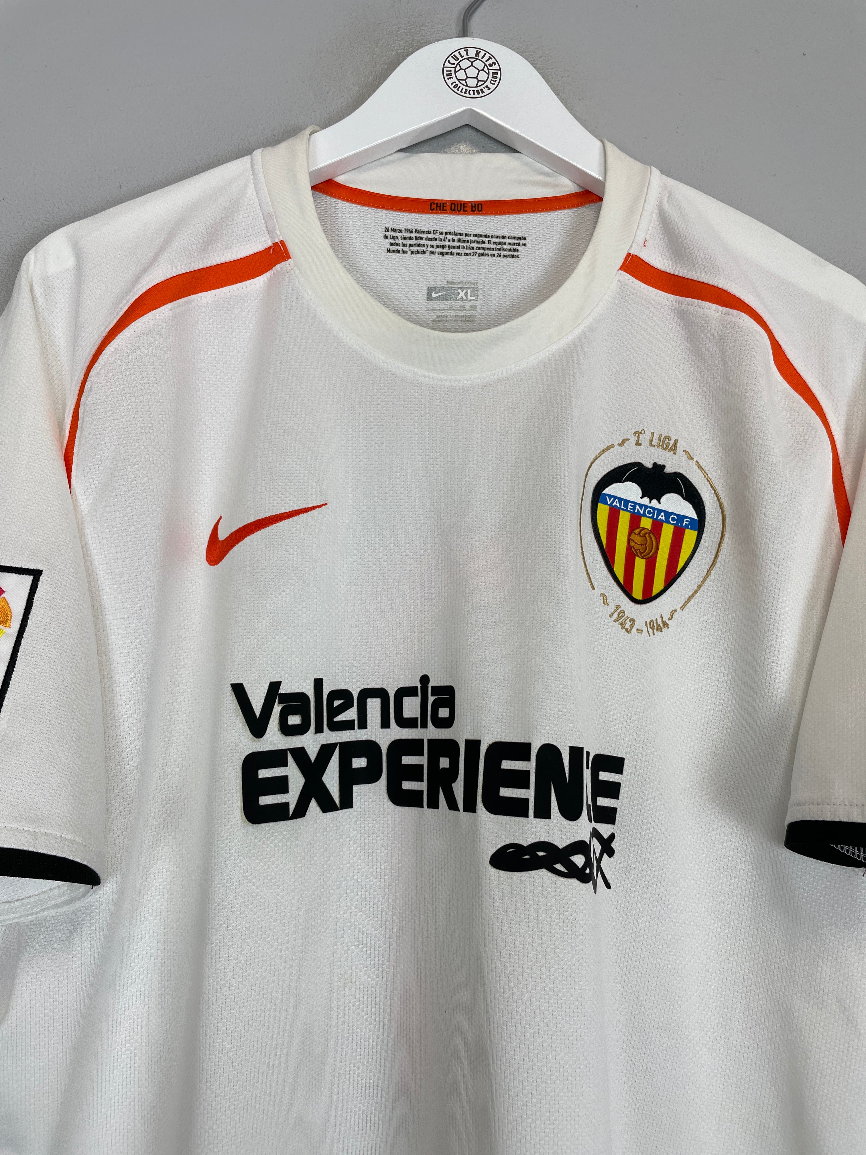 Shop 2008/09 VALENCIA DAVID VILLA #7 HOME SHIRT (XL) NIKE, classic football shirts, vintage football shirts & retro soccer jerseys at Cult Kits