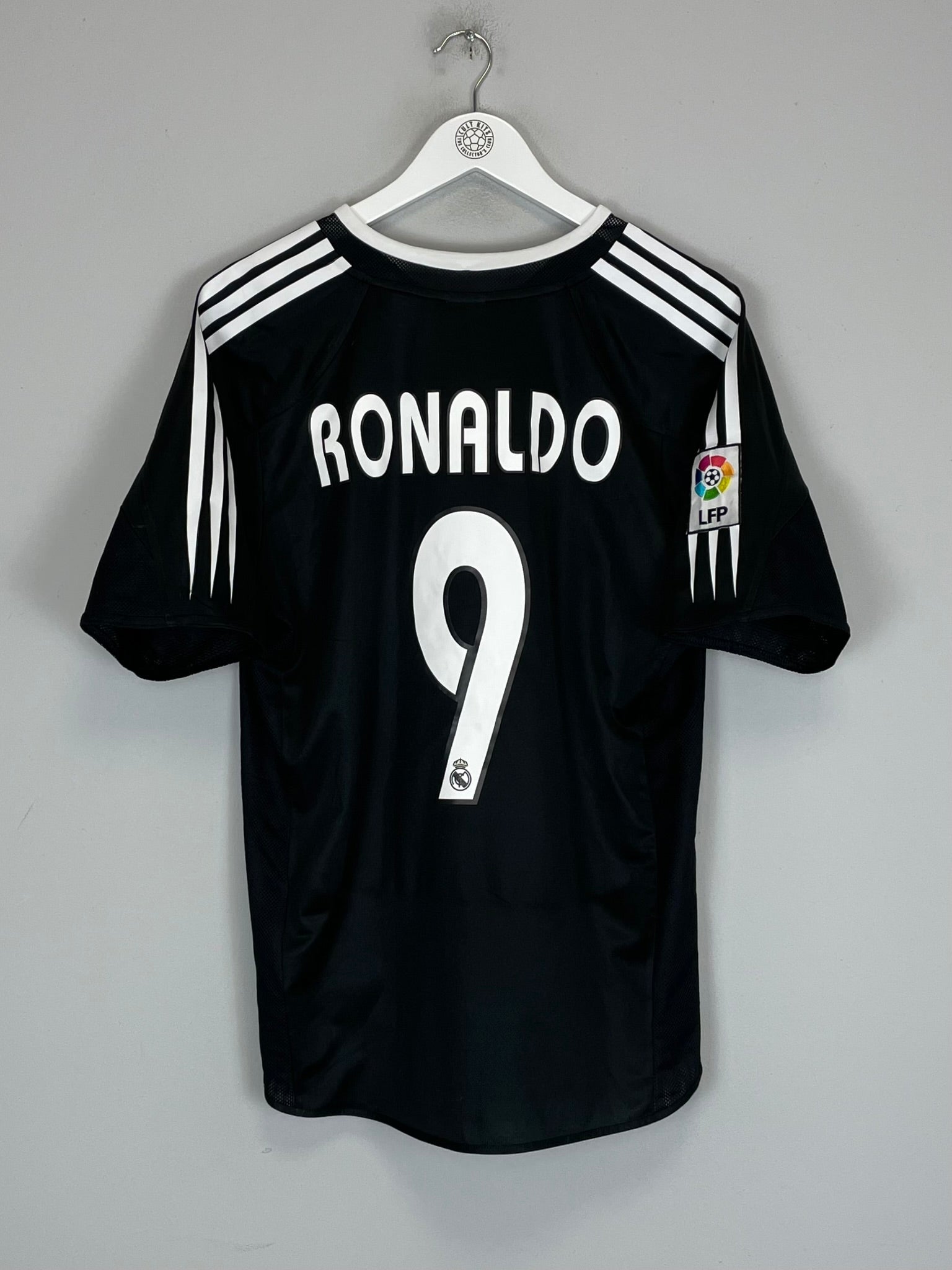 2004/05 Real Madrid away shirt #9 Ronaldo, Adidas, medium size, vintage football shirt, excellent condition.