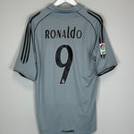 2005/06 Real Madrid Ronaldo #9 third shirt, medium size, vintage football shirt by Adidas, very good condition.