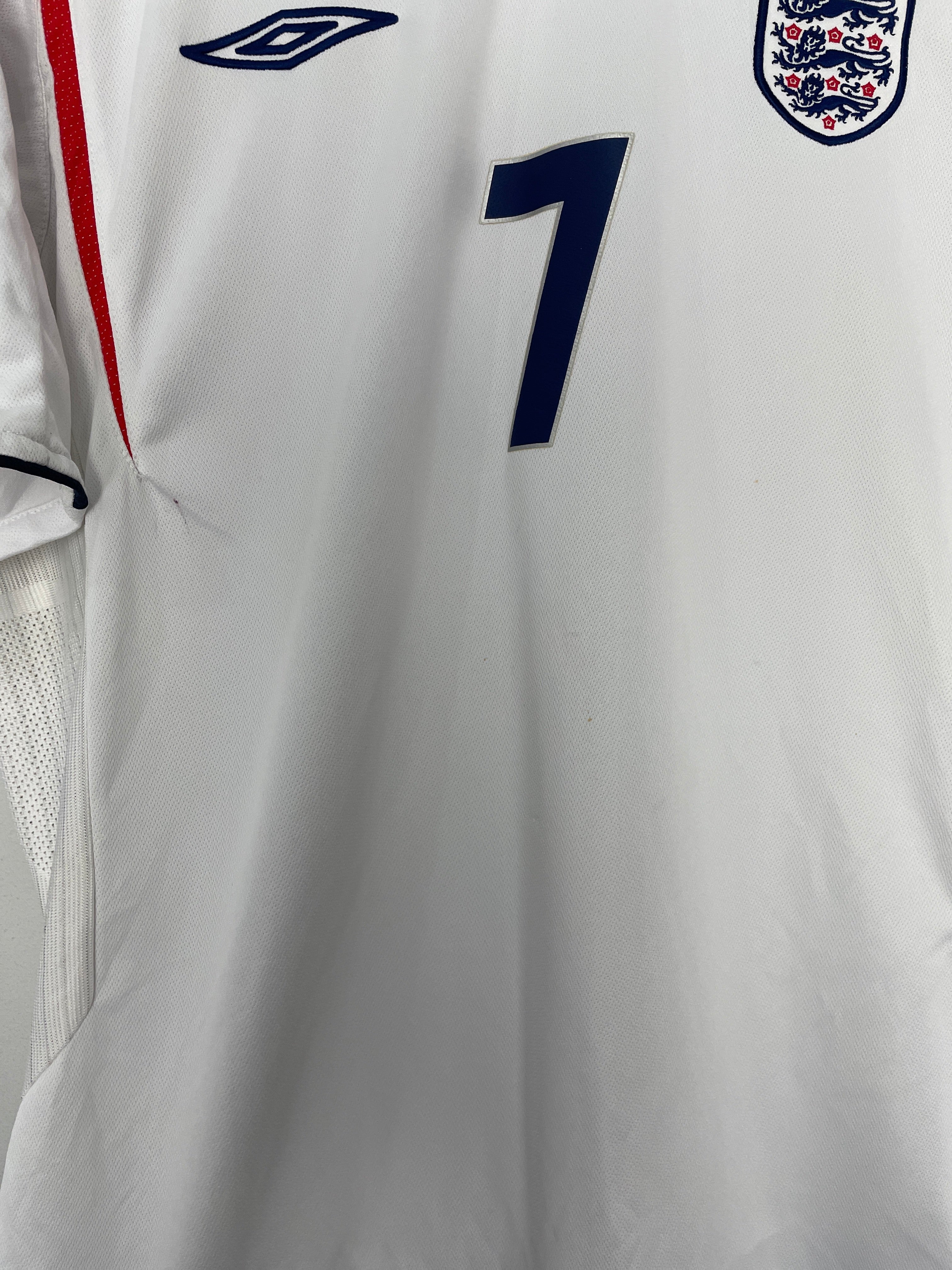 Shop 2005/07 ENGLAND BECKHAM #7 HOME SHIRT (XL) UMBRO, classic football shirts, vintage football shirts & retro soccer jerseys at Cult Kits