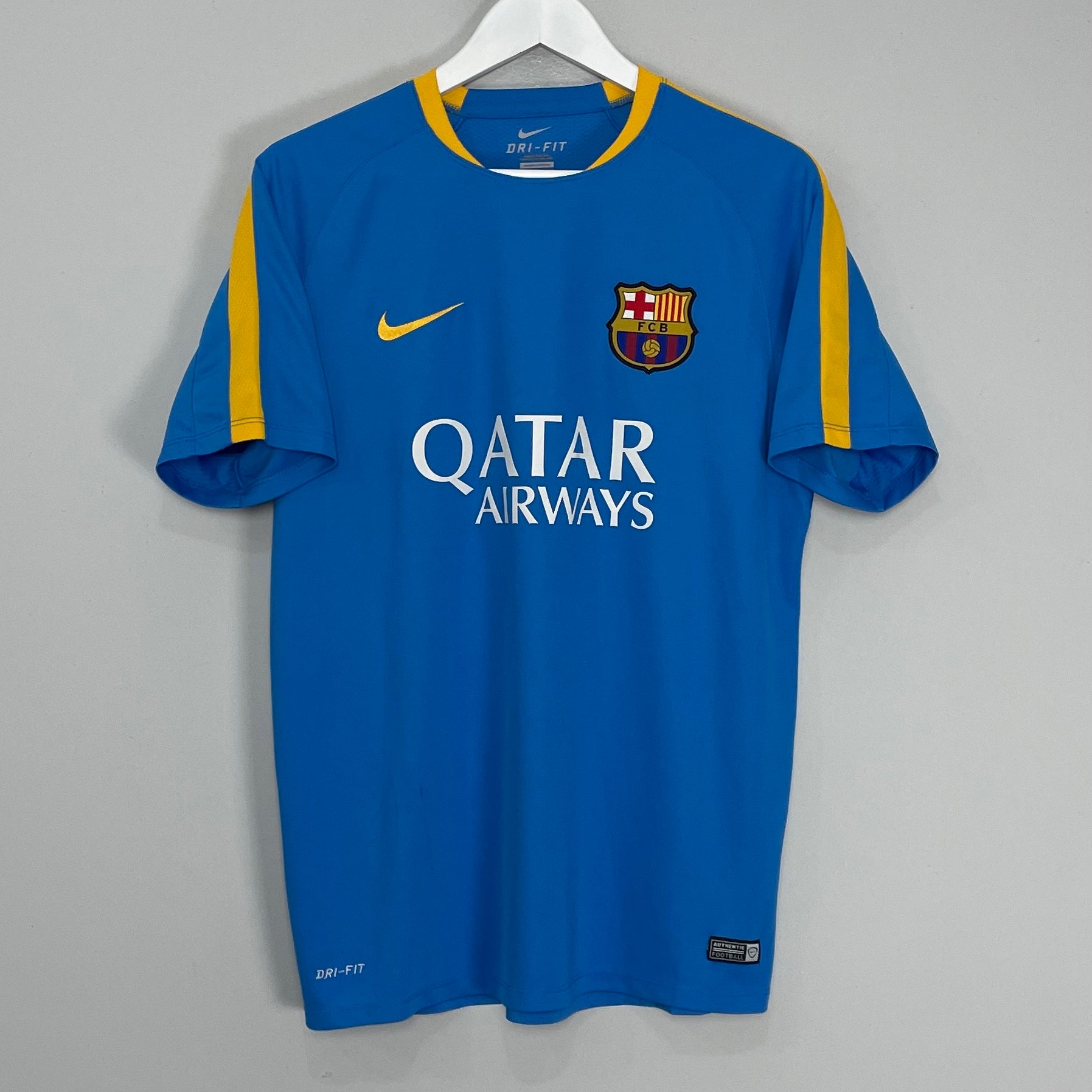 Shop 2015/16 BARCELONA TRAINING SHIRT (L) NIKE, classic football shirts, vintage football shirts & retro soccer jerseys at Cult Kits