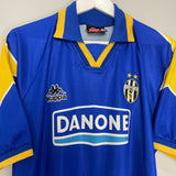 Shop 1994/95 JUVENTUS AWAY SHIRT (XL) KAPPA, classic football shirts, vintage football shirts & retro soccer jerseys at Cult Kits