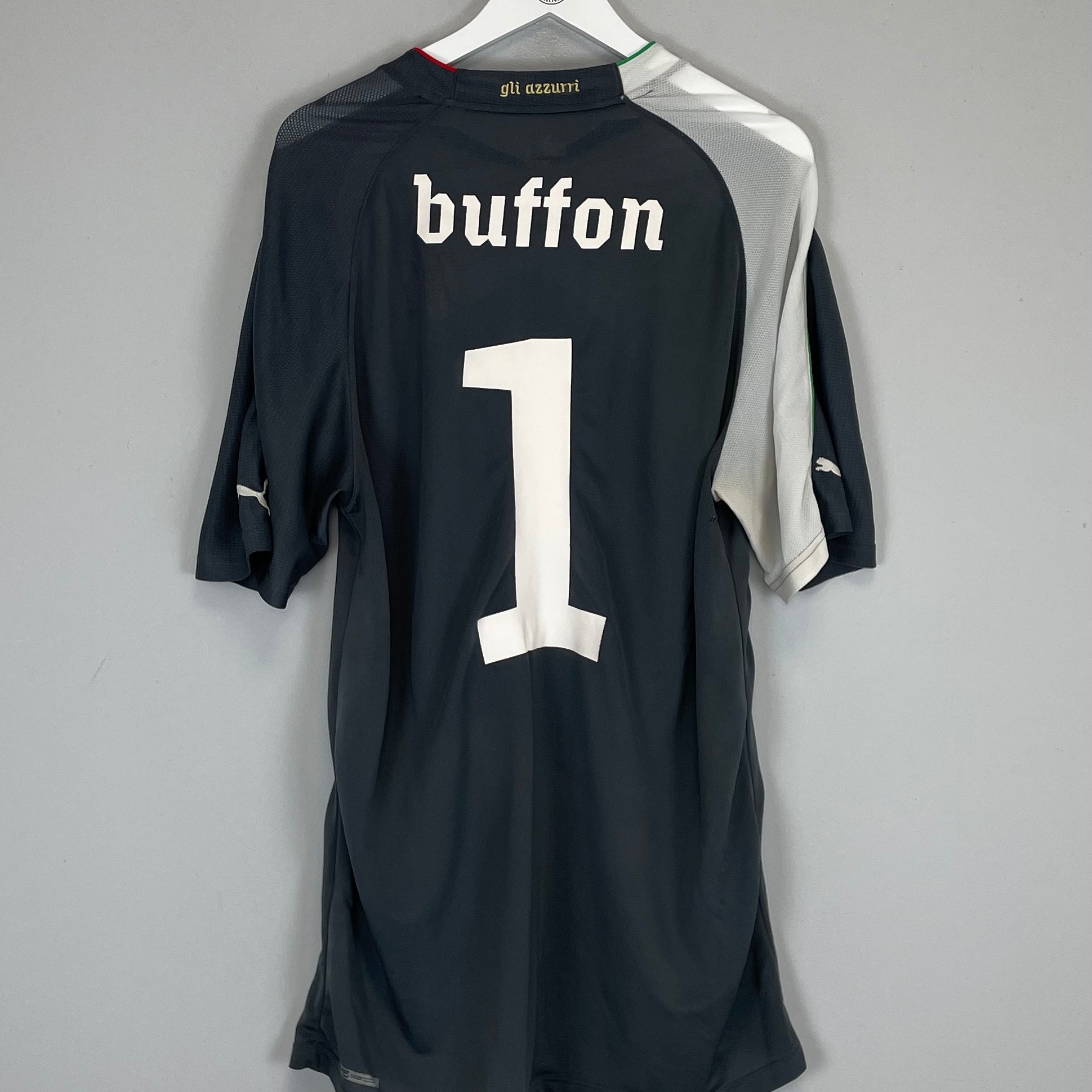 Shop 2010/11 ITALY BUFFON #1 GK SHIRT (XL) PUMA, classic football shirts, vintage football shirts & retro soccer jerseys at Cult Kits