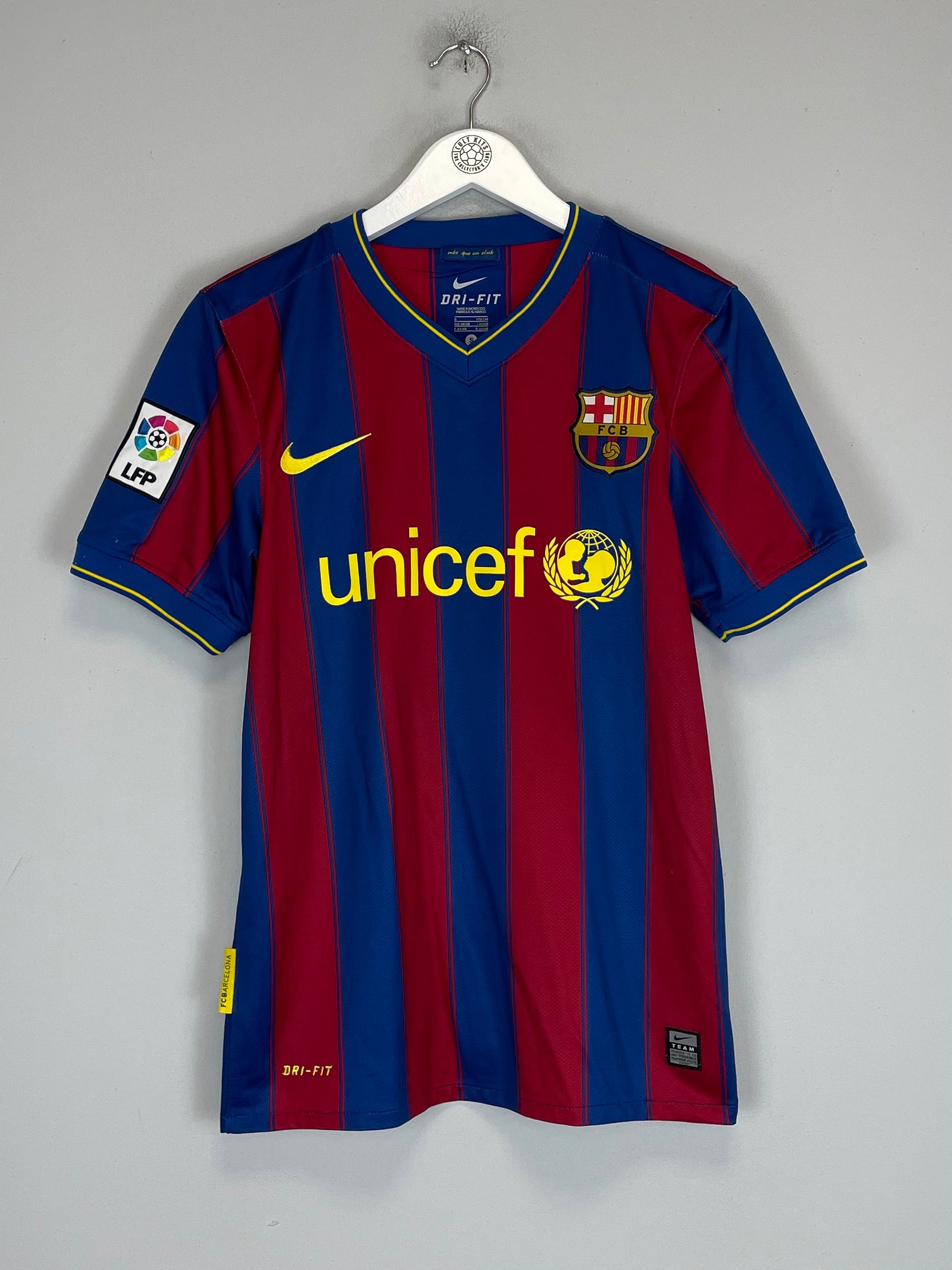 Shop 2009/10 BARCELONA MESSI #10 HOME SHIRT (S) NIKE, classic football shirts, vintage football shirts & retro soccer jerseys at Cult Kits