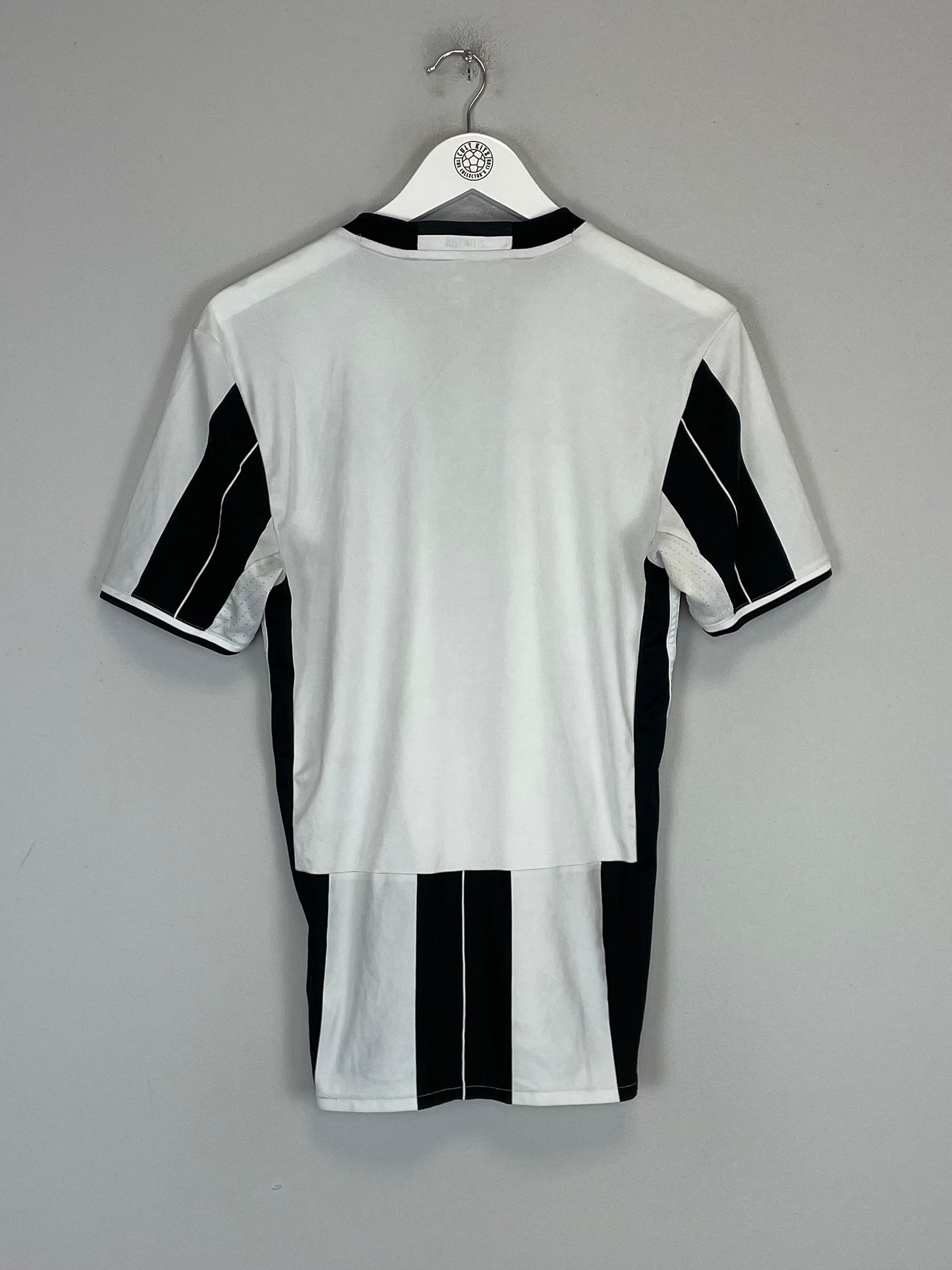 Shop 2016/17 JUVENTUS HOME SHIRT (S) NIKE, classic football shirts, vintage football shirts & retro soccer jerseys at Cult Kits
