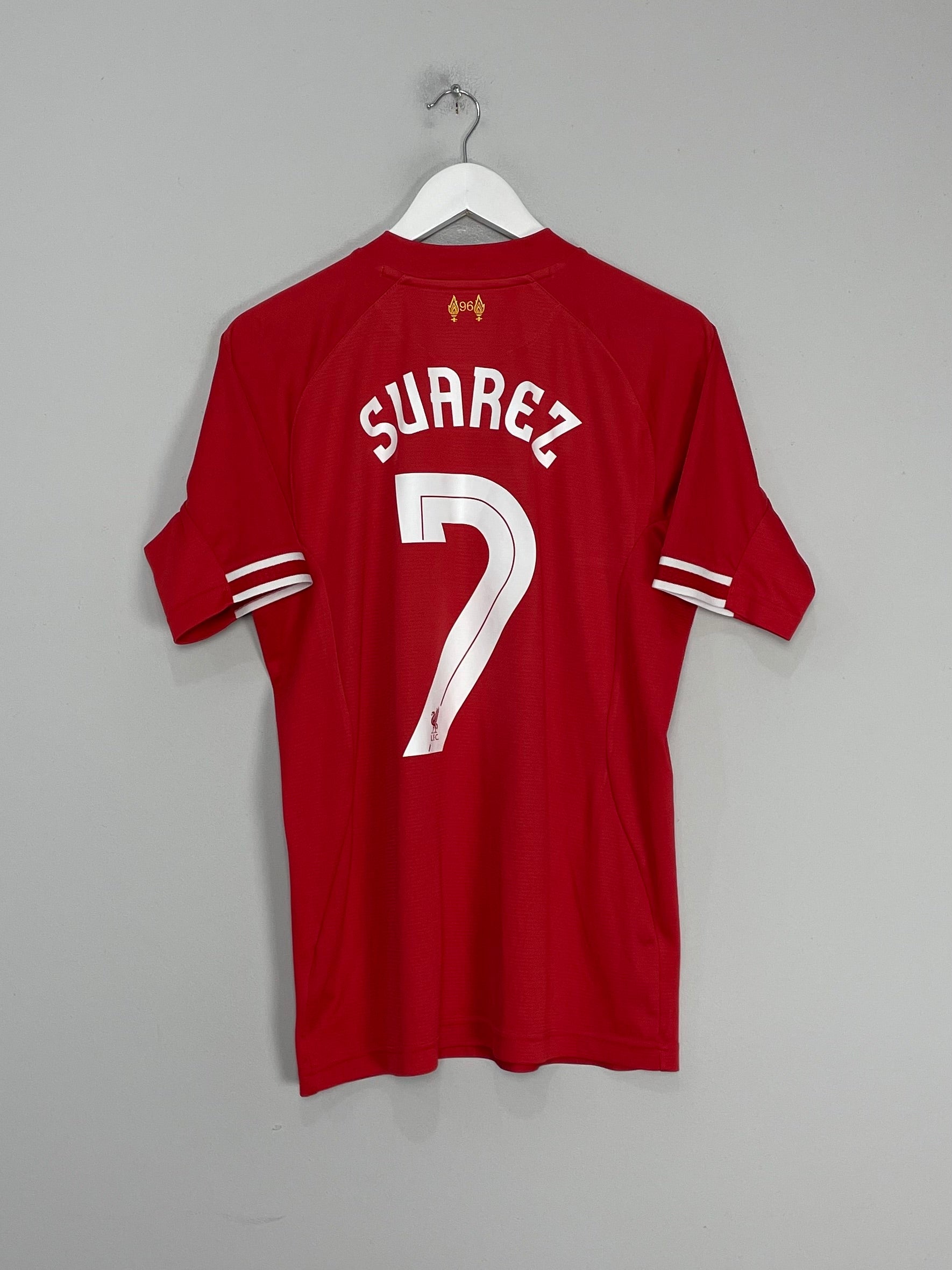 Shop 2013/14 LIVERPOOL SUAREZ #7 HOME SHIRT (M) WARRIOR, classic football shirts, vintage football shirts & retro soccer jerseys at Cult Kits