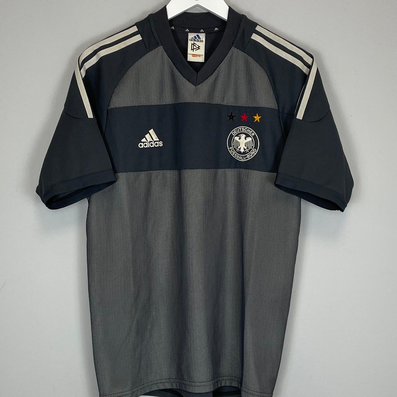 Shop 2002/04 GERMANY AWAY SHIRT (M) ADIDAS, classic football shirts, vintage football shirts & retro soccer jerseys at Cult Kits