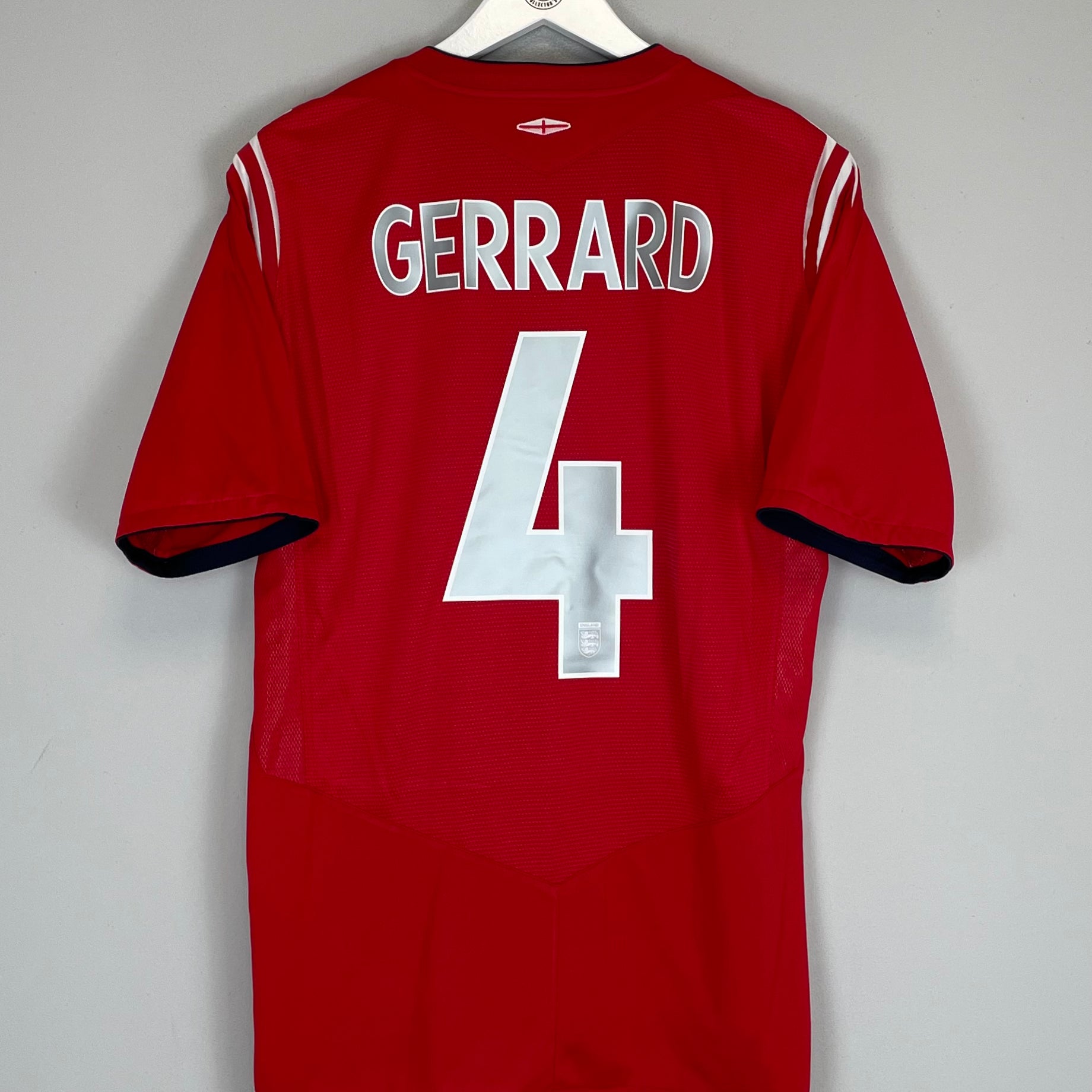 Shop 2004/06 ENGLAND GERRARD #4 AWAY SHIRT (L) UMBRO, classic football shirts, vintage football shirts & retro soccer jerseys at Cult Kits