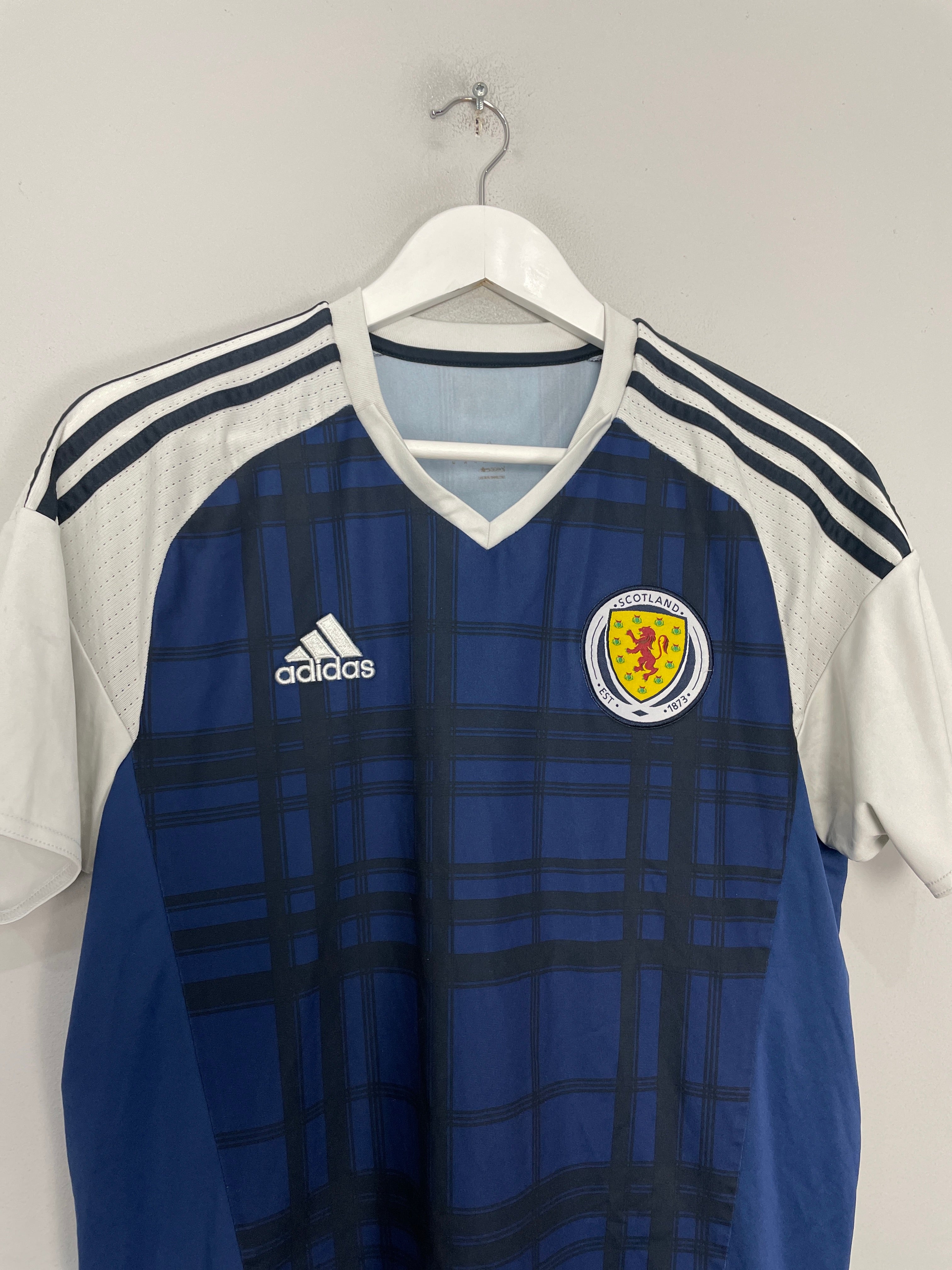Shop 2016/17 SCOTLAND HOME SHIRT (M) ADIDAS, classic football shirts, vintage football shirts & retro soccer jerseys at Cult Kits