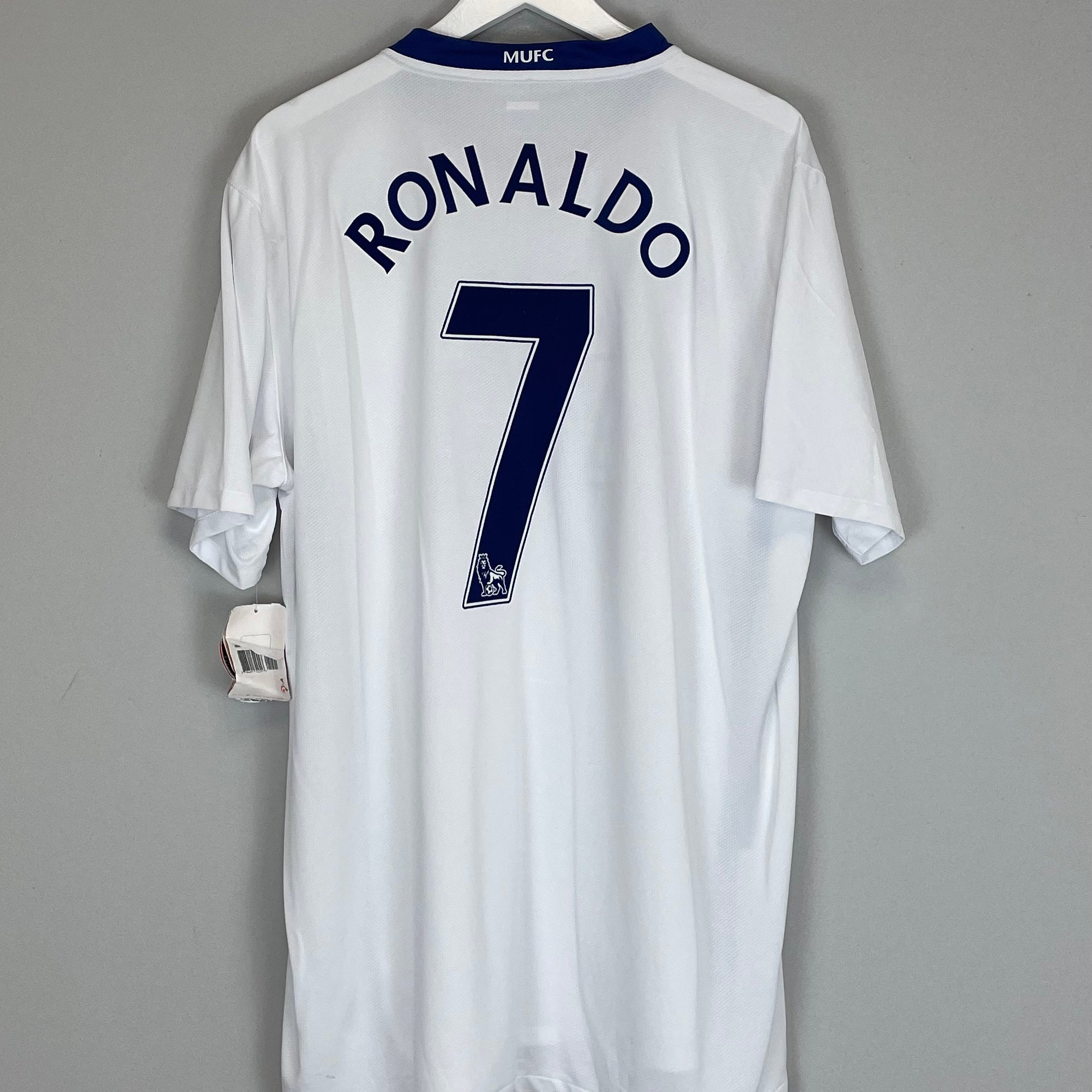 Shop 2008/09 MANCHESTER UNITED RONALDO #7 *BNWT* AWAY SHIRT (XXL) NIKE, classic football shirts, vintage football shirts & retro soccer jerseys at Cult Kits