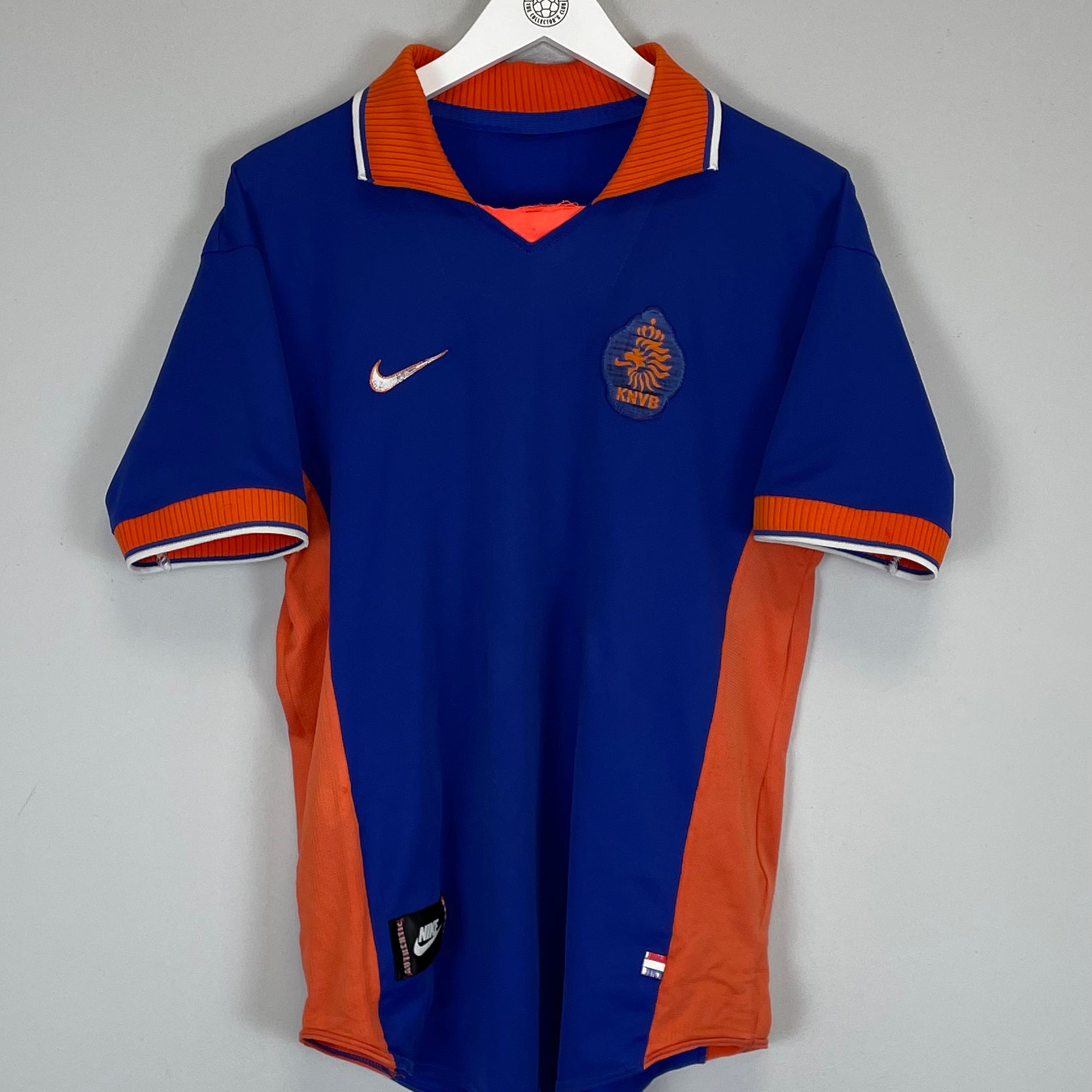 Shop 1997/98 NETHERLANDS AWAY SHIRT (M) NIKE, classic football shirts, vintage football shirts & retro soccer jerseys at Cult Kits