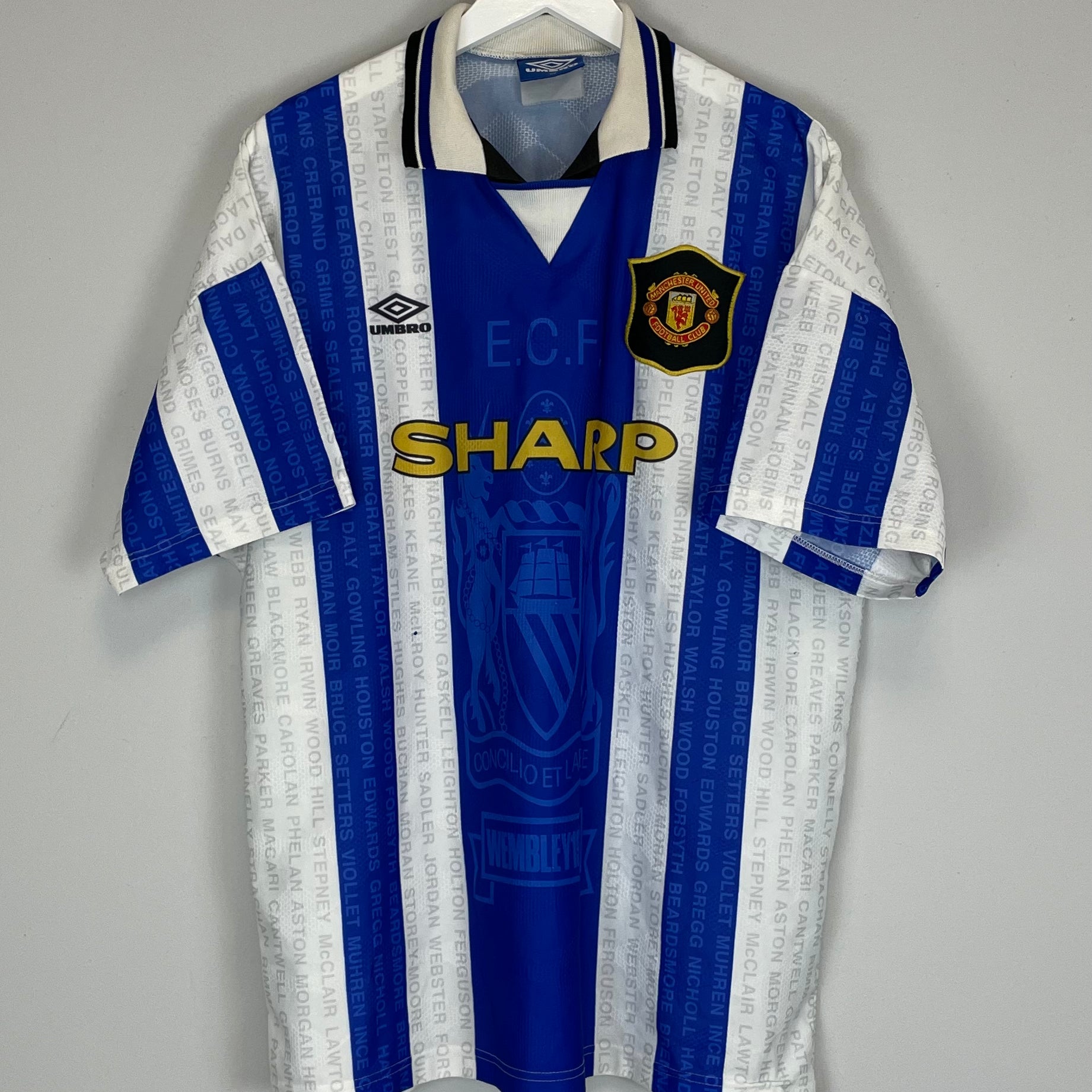 Shop 1994/96 MANCHESTER UNITED THIRD SHIRT (XL) UMBRO, classic football shirts, vintage football shirts & retro soccer jerseys at Cult Kits