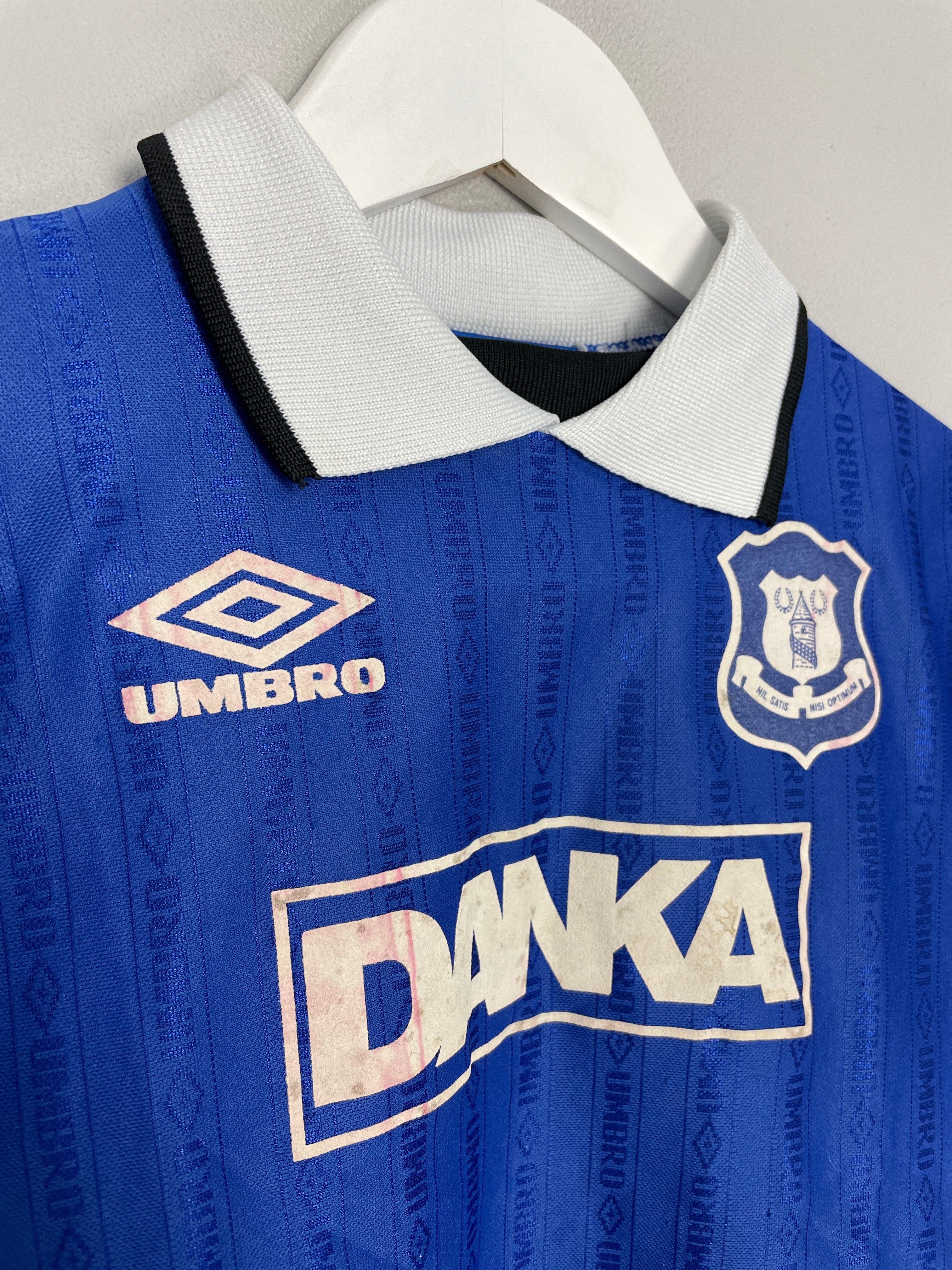 Shop 1995/97 EVERTON HOME SHIRT (M.KIDS) UMBRO, classic football shirts, vintage football shirts & retro soccer jerseys at Cult Kits