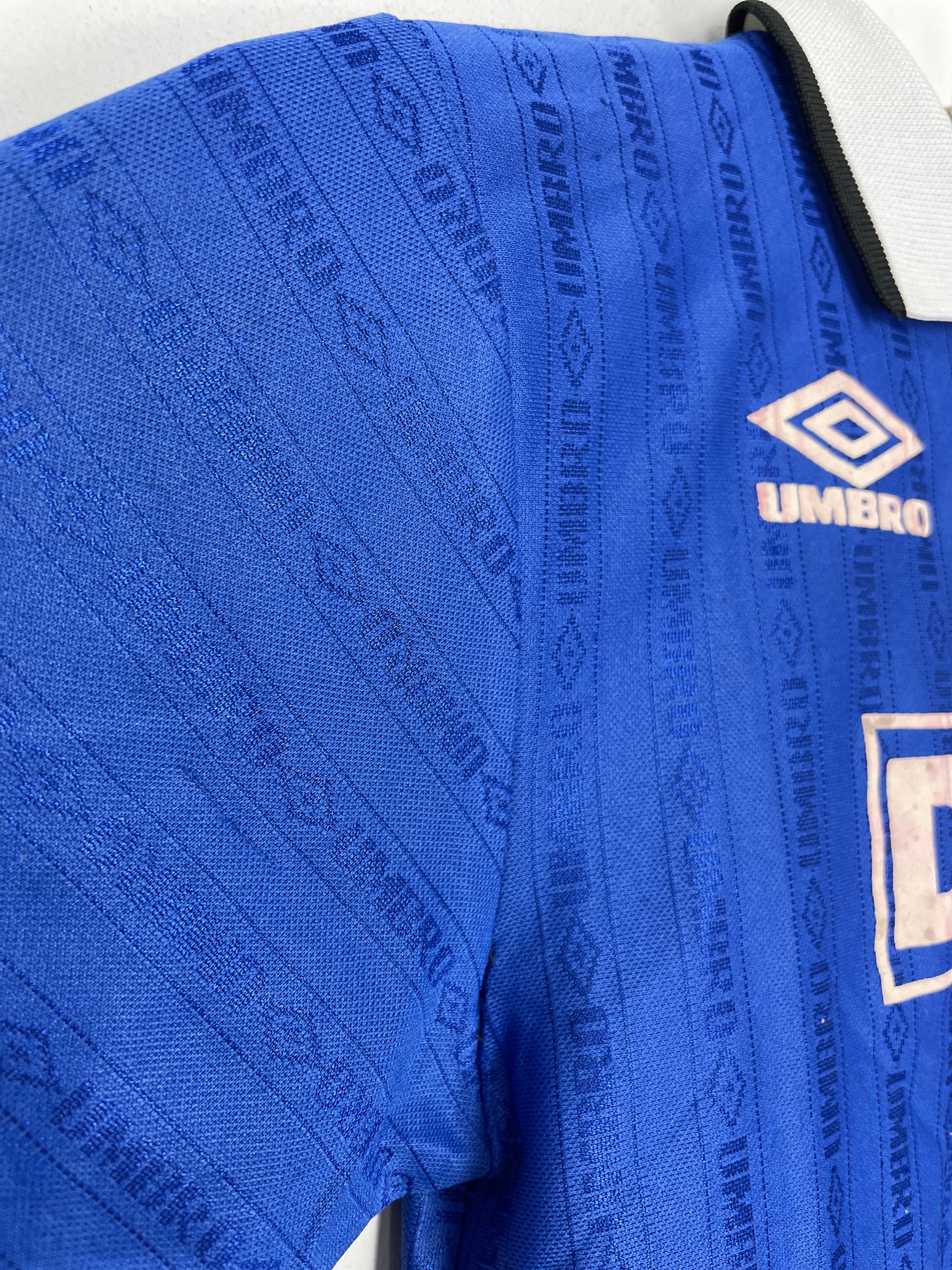 Shop 1995/97 EVERTON HOME SHIRT (M.KIDS) UMBRO, classic football shirts, vintage football shirts & retro soccer jerseys at Cult Kits