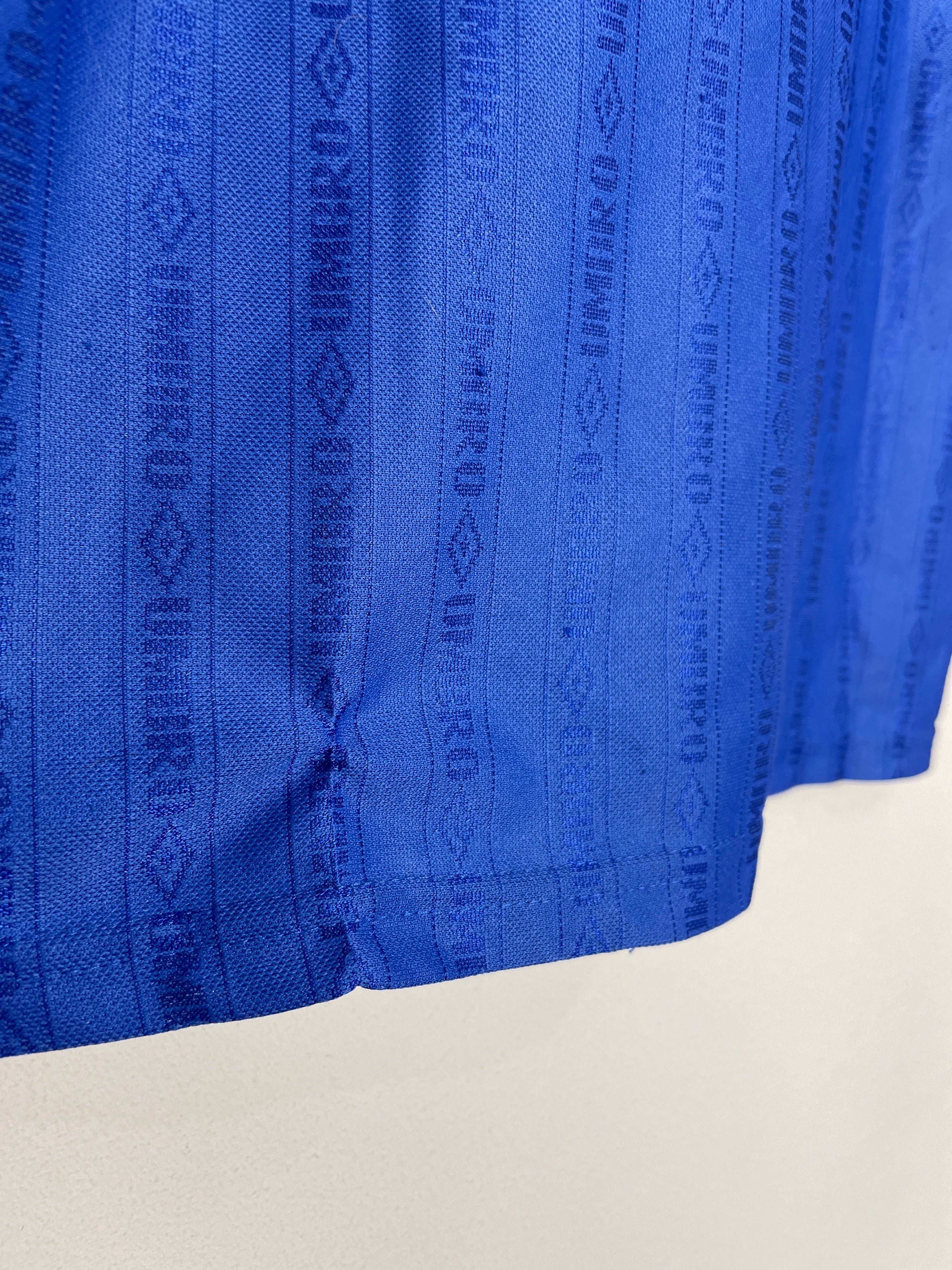 Shop 1995/97 EVERTON HOME SHIRT (M.KIDS) UMBRO, classic football shirts, vintage football shirts & retro soccer jerseys at Cult Kits