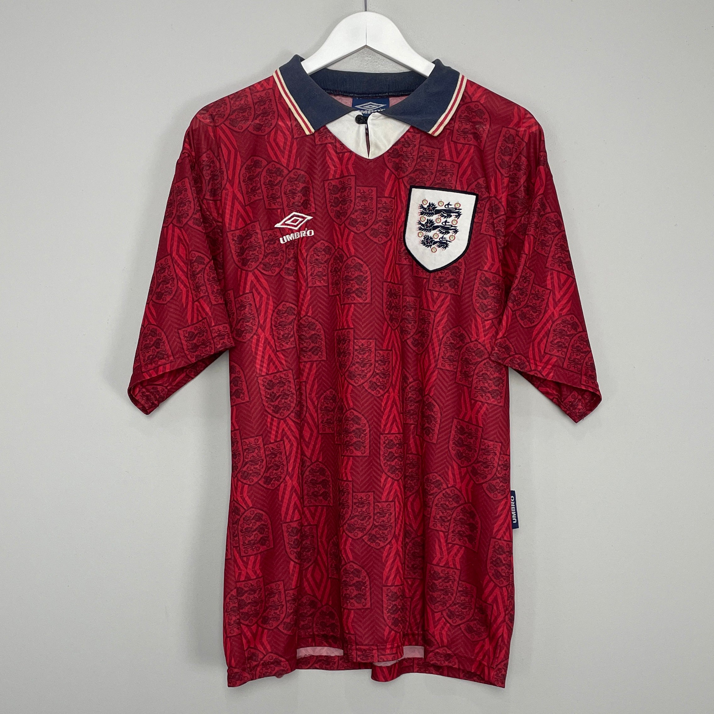 Shop 1993/95 ENGLAND AWAY SHIRT (XL) UMBRO, classic football shirts, vintage football shirts & retro soccer jerseys at Cult Kits