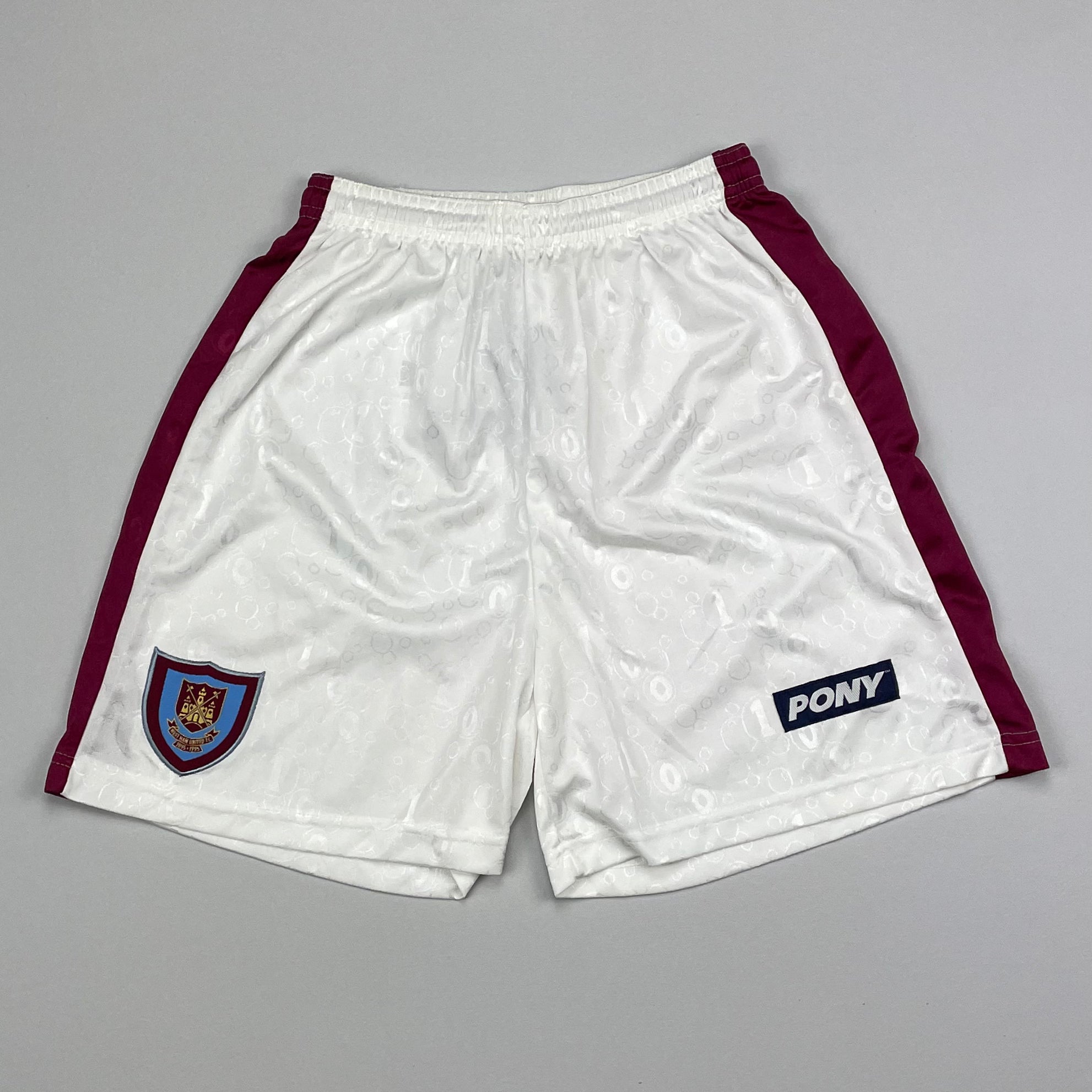 Shop 1995/97 WEST HAM HOME SHORTS (M) PONY, classic football shirts, vintage football shirts & retro soccer jerseys at Cult Kits