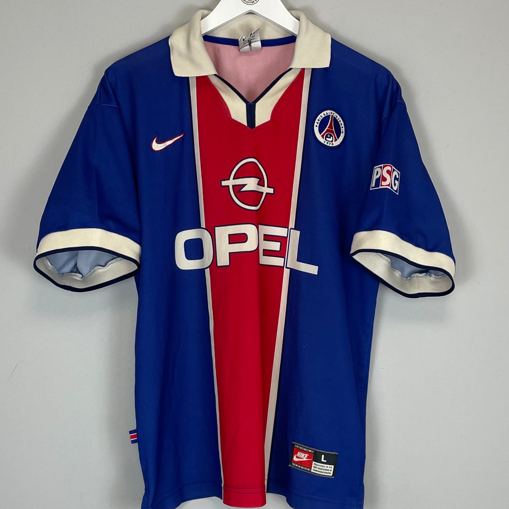 Shop 1997/98 PSG HOME SHIRT (L) NIKE, classic football shirts, vintage football shirts & retro soccer jerseys at Cult Kits