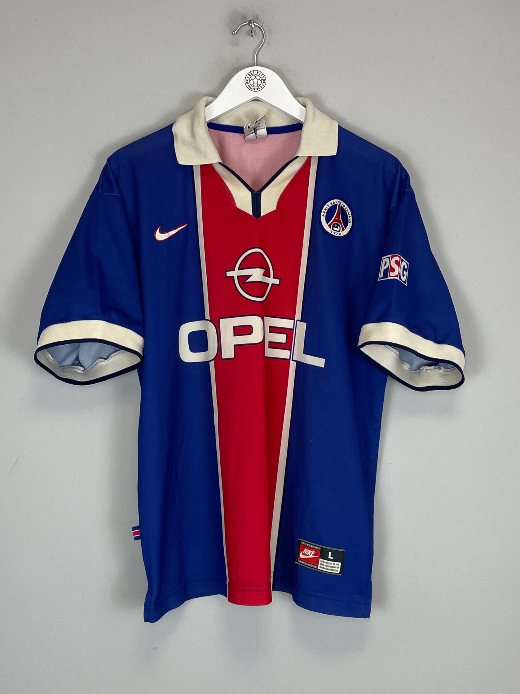 Shop 1997/98 PSG HOME SHIRT (L) NIKE, classic football shirts, vintage football shirts & retro soccer jerseys at Cult Kits