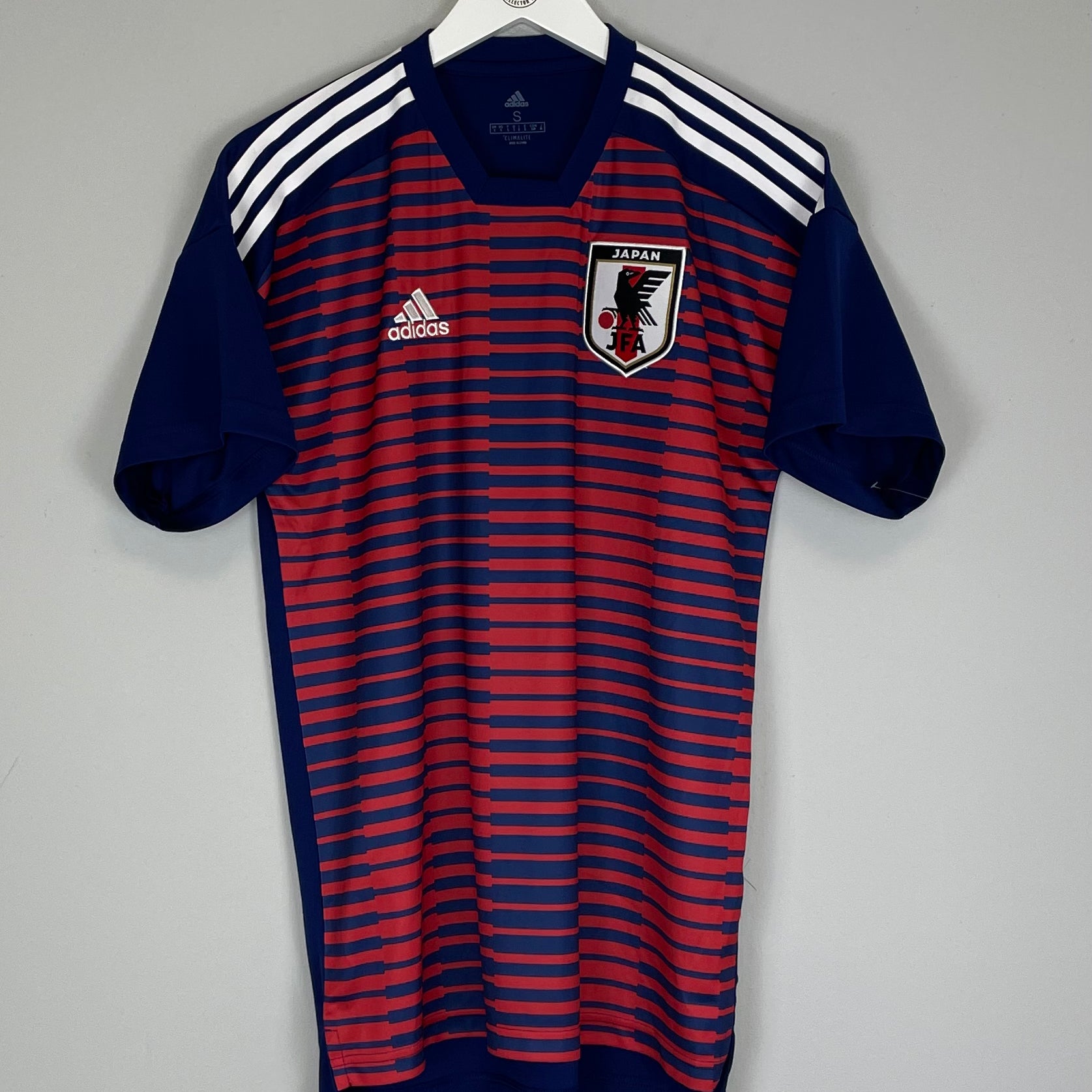 Shop 2018/19 JAPAN PRE-MATCH SHIRT (S) ADIDAS, classic football shirts, vintage football shirts & retro soccer jerseys at Cult Kits