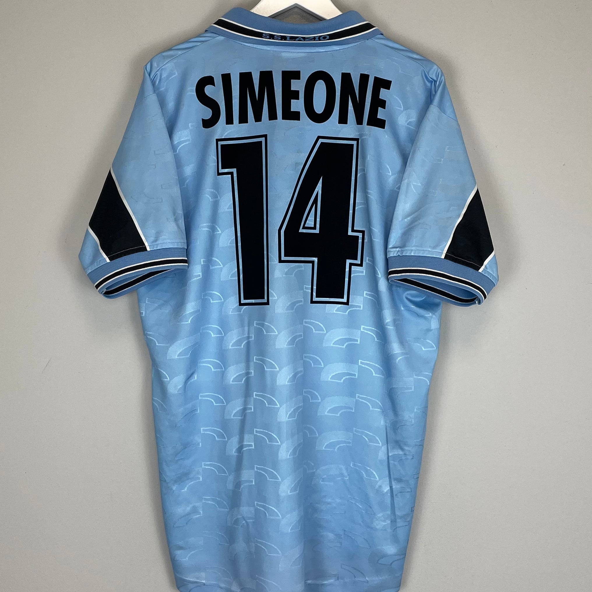 Shop 1998/00 LAZIO SIMEONE #14 HOME SHIRT (XL) PUMA, classic football shirts, vintage football shirts & retro soccer jerseys at Cult Kits